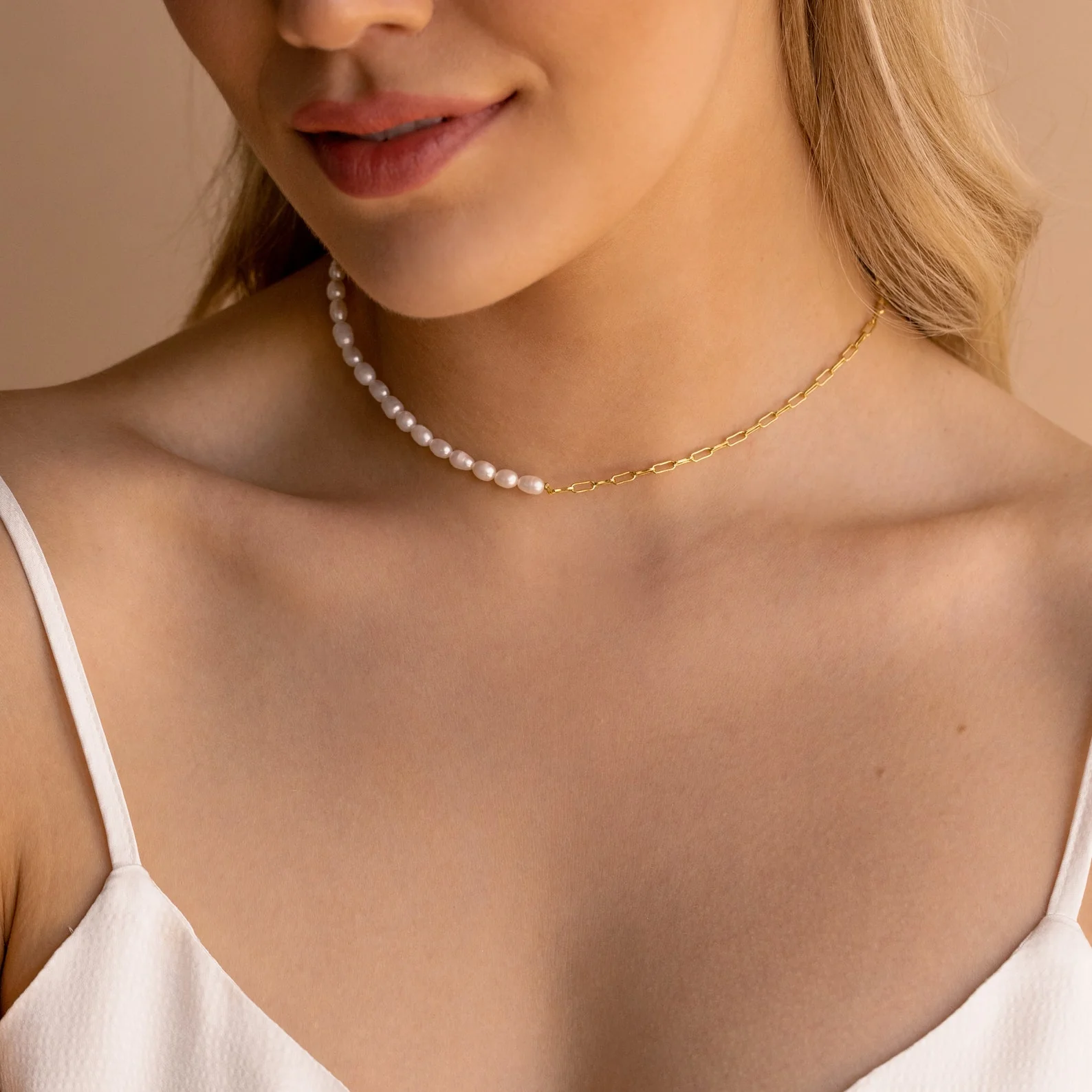 Pearl & Paperclip Chain Necklace - Image 6