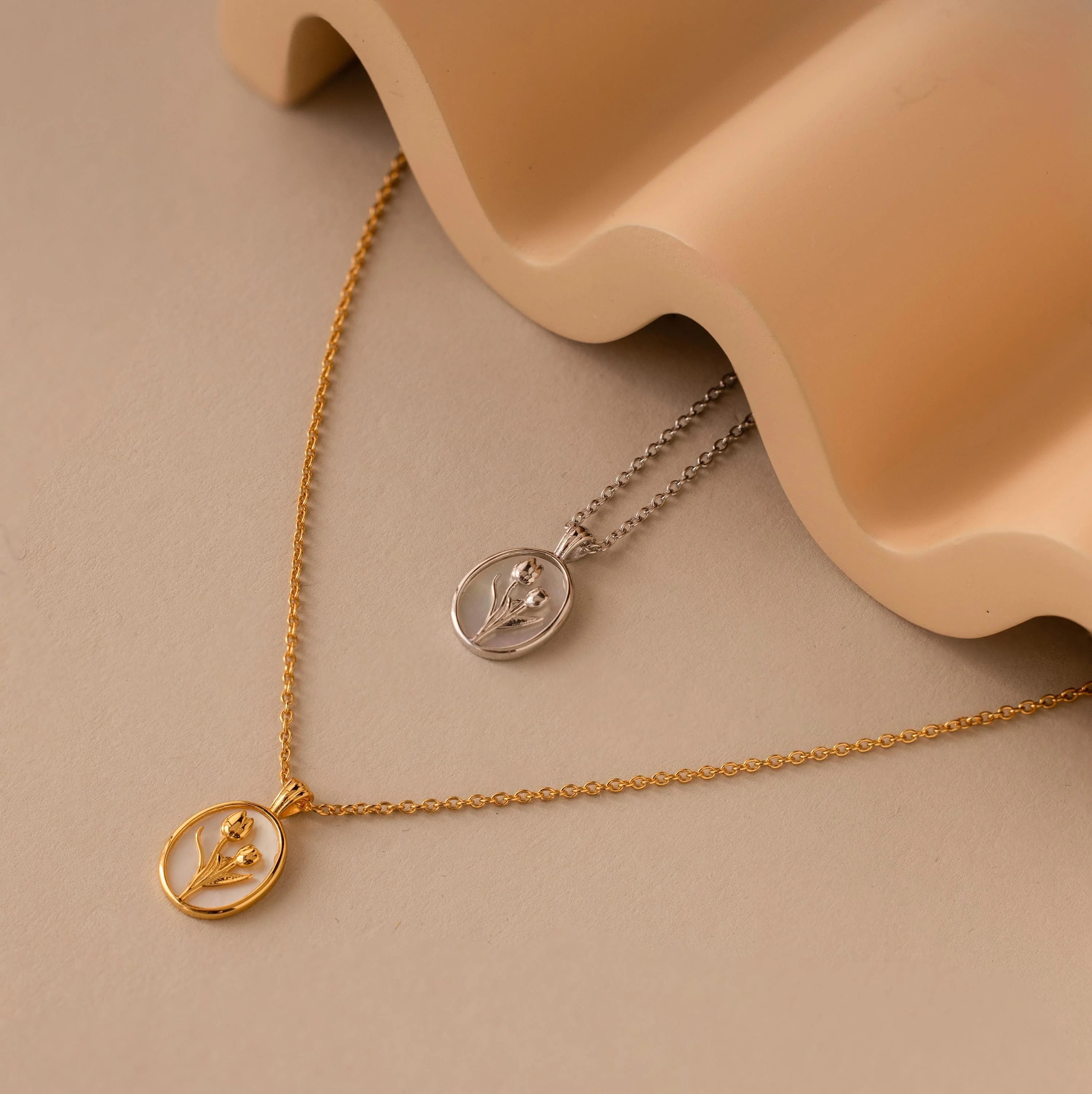 Pearl Tulip Necklace - Image 5
