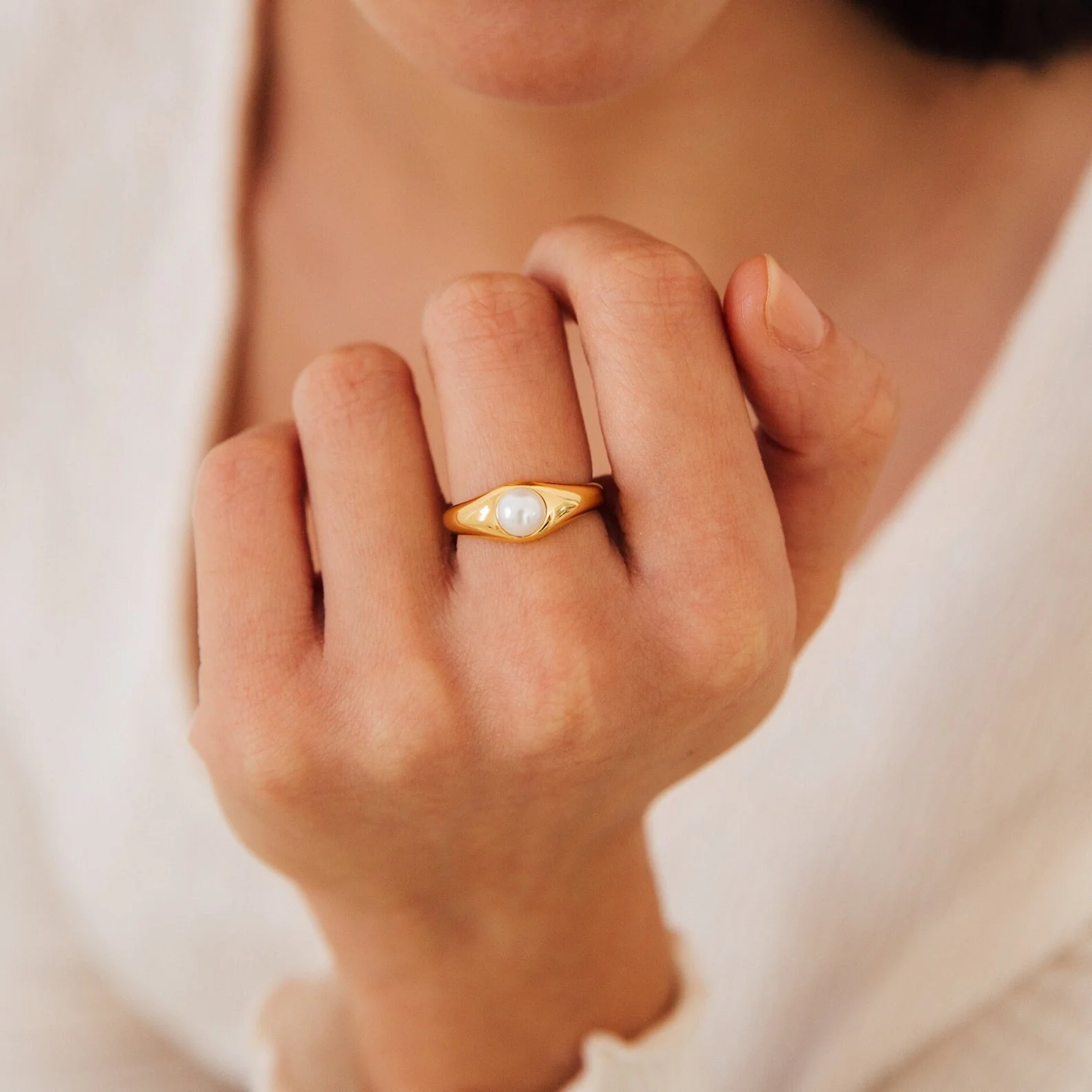 Penelope Pearl Signet Ring - Image 2