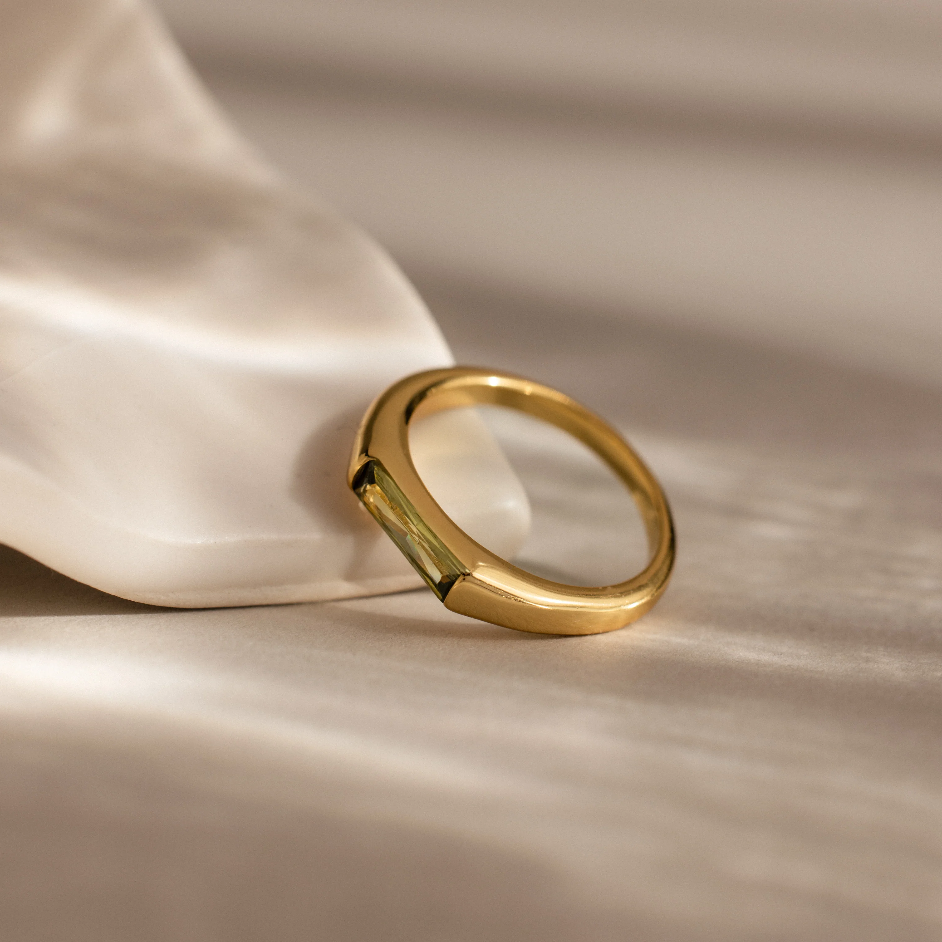 Peridot Baguette Signet Ring - Image 5