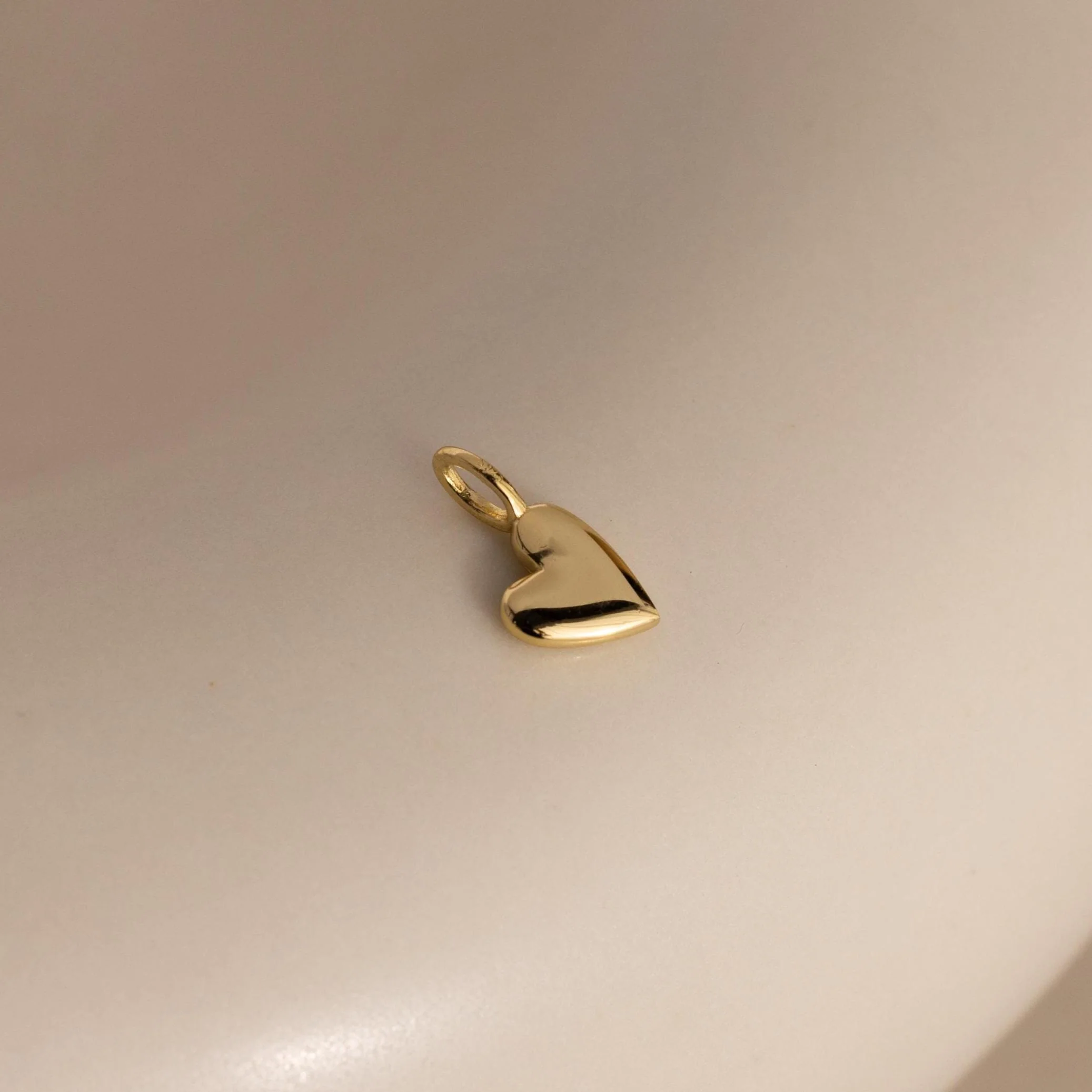 Puff Heart Charm in 18K Gold