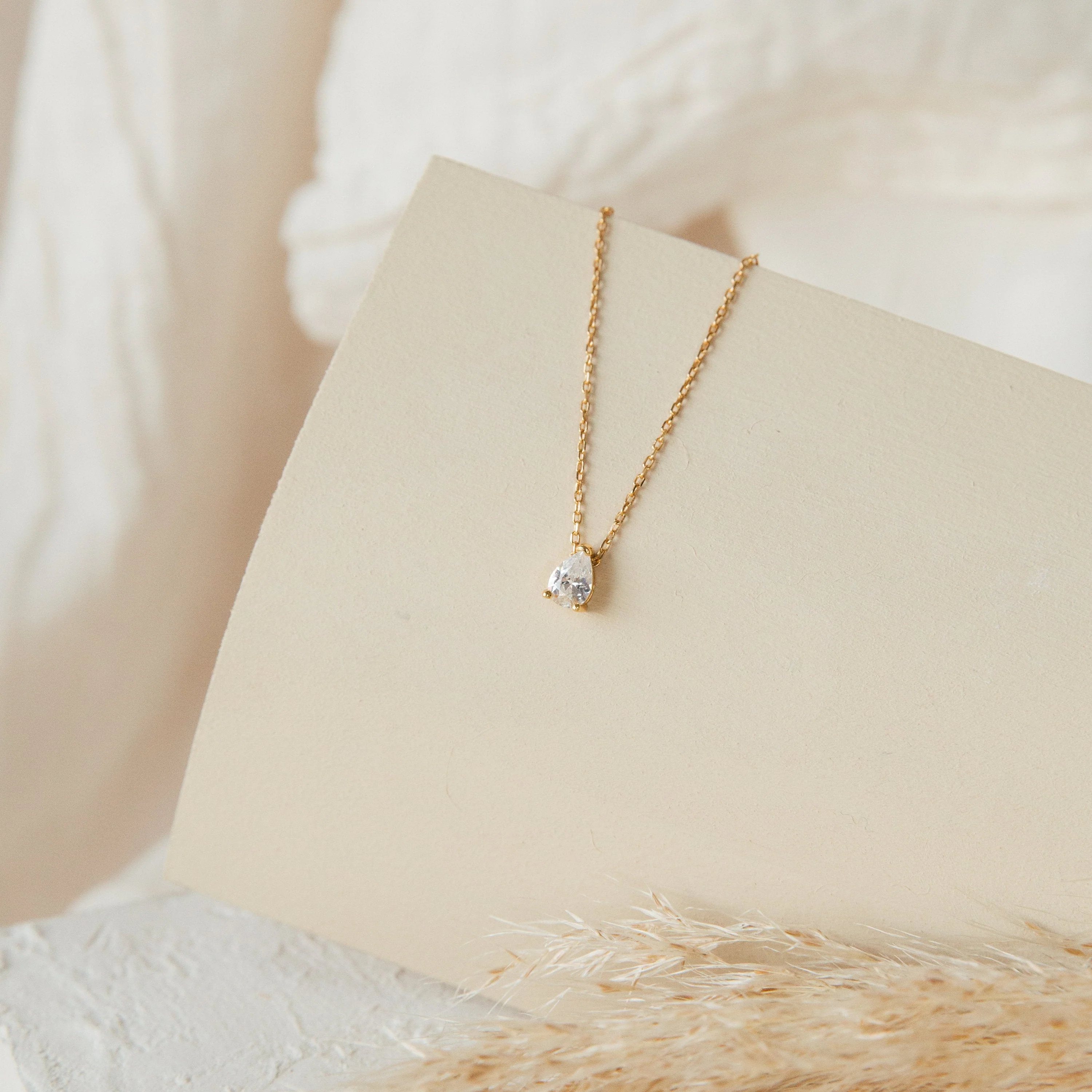 Rae Diamond Necklace in 18K Gold