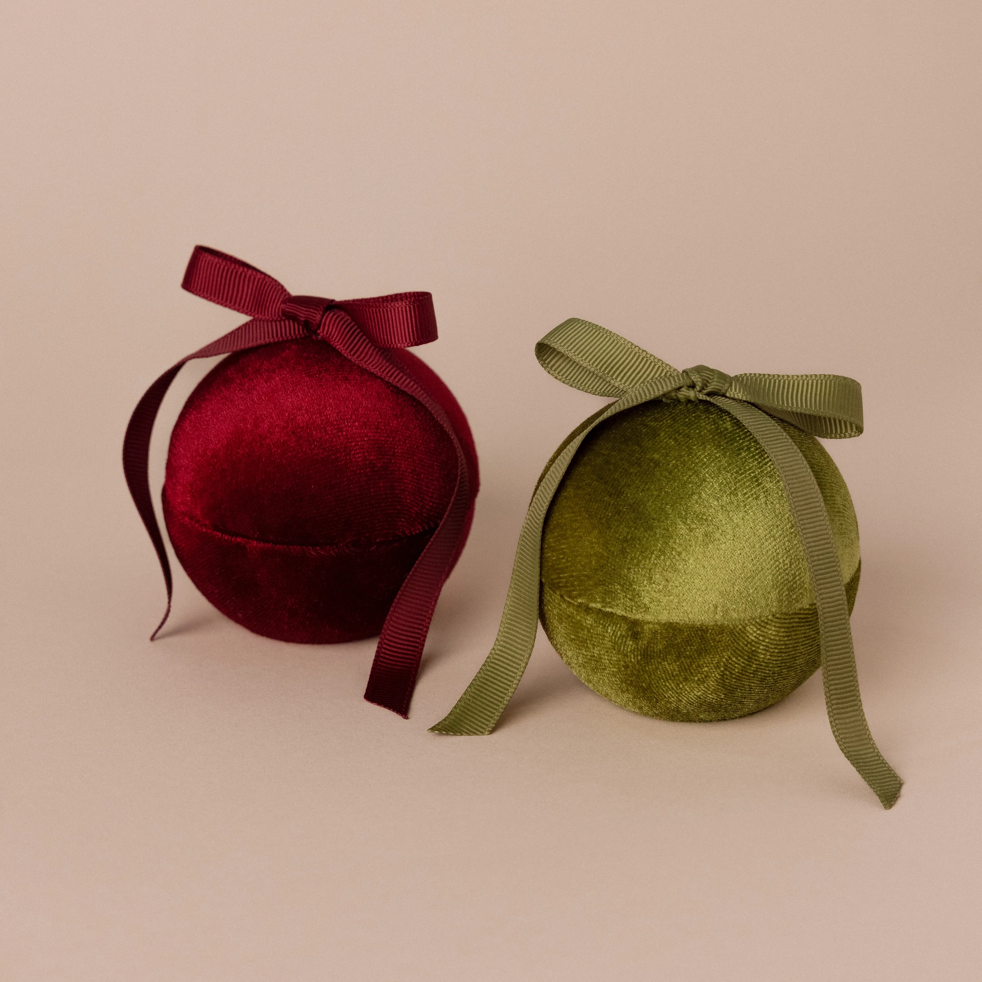 Red Ornament Jewelry Box - Image 9