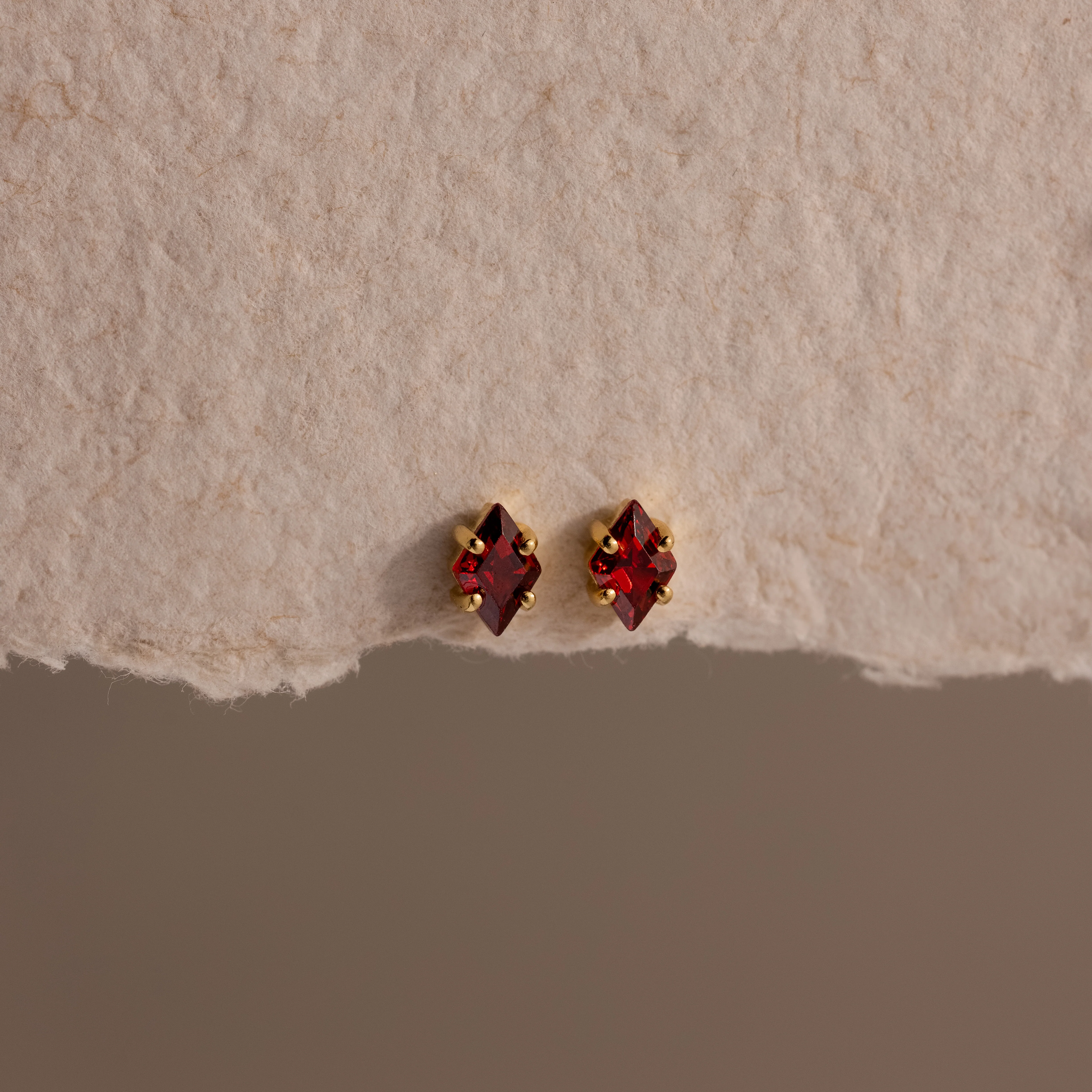 Rhombus Garnet Flatback Studs