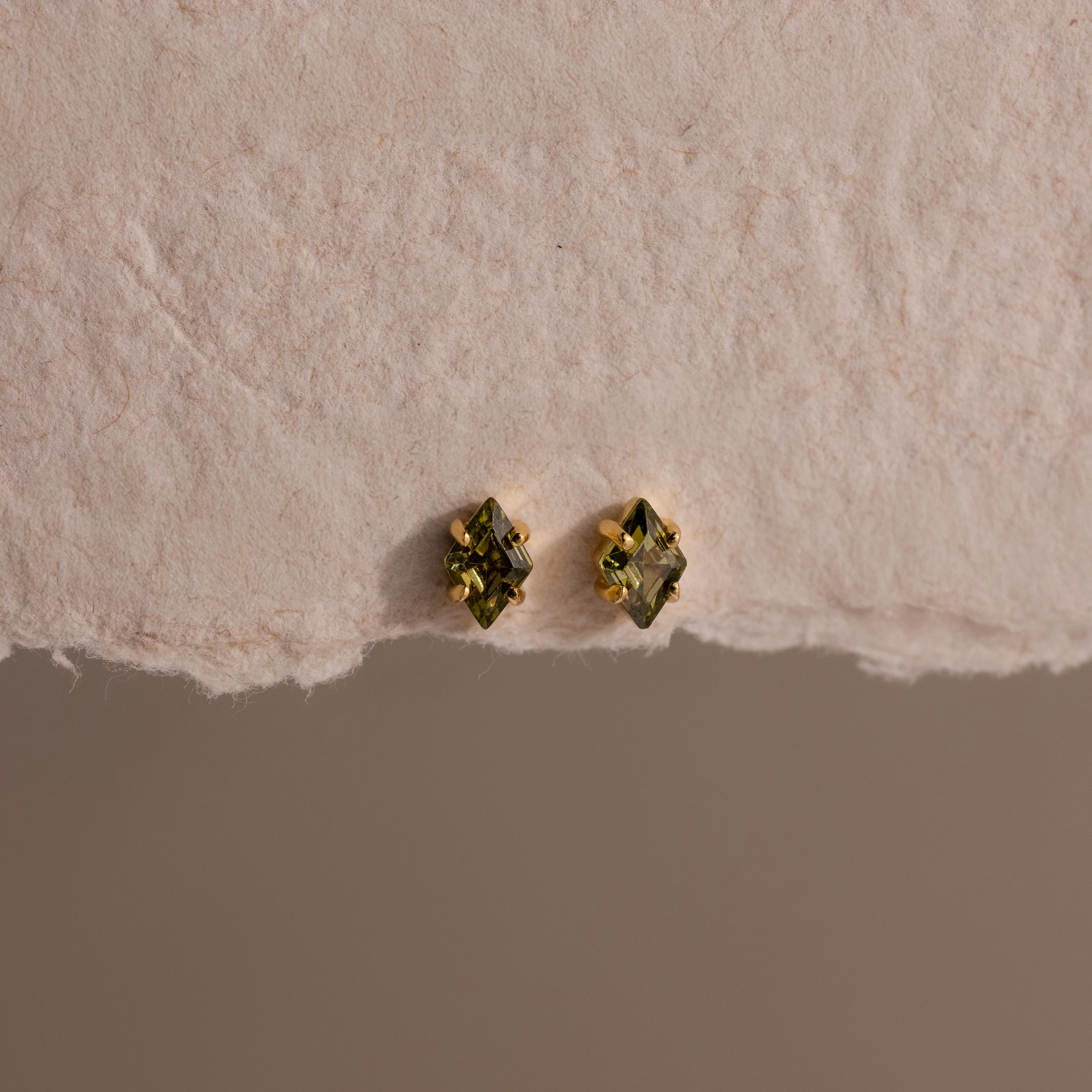 Rhombus Peridot Flatback Studs