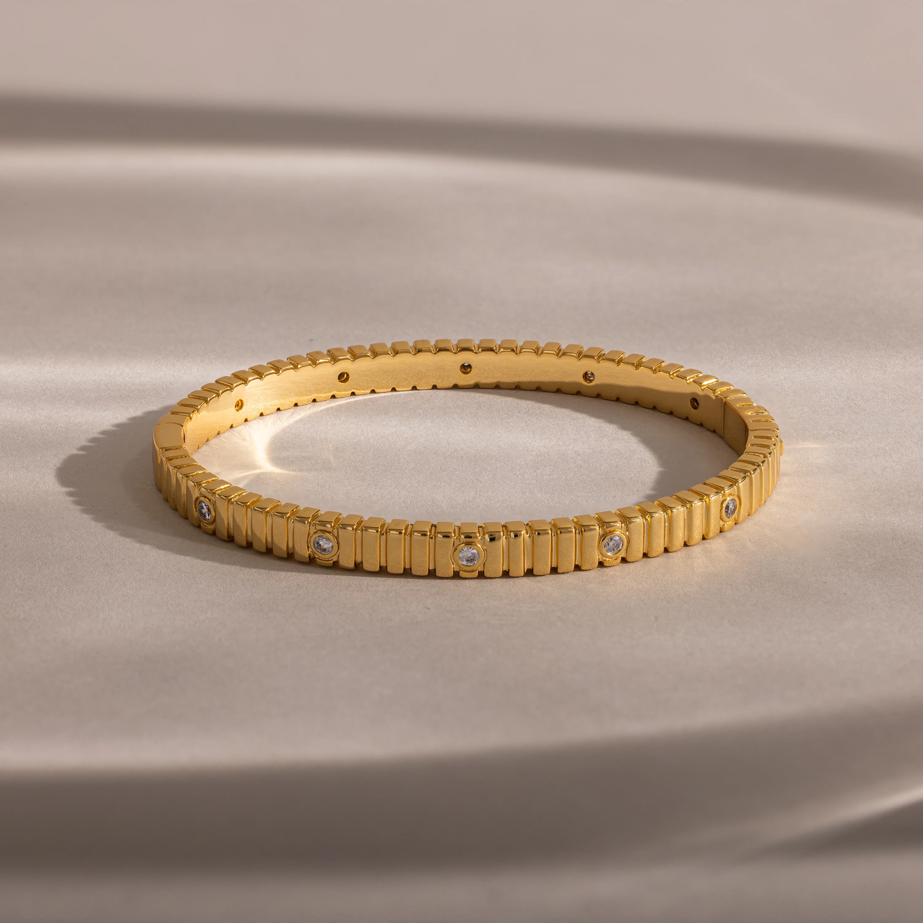 Ribbed Diamond Bangle - Image 2