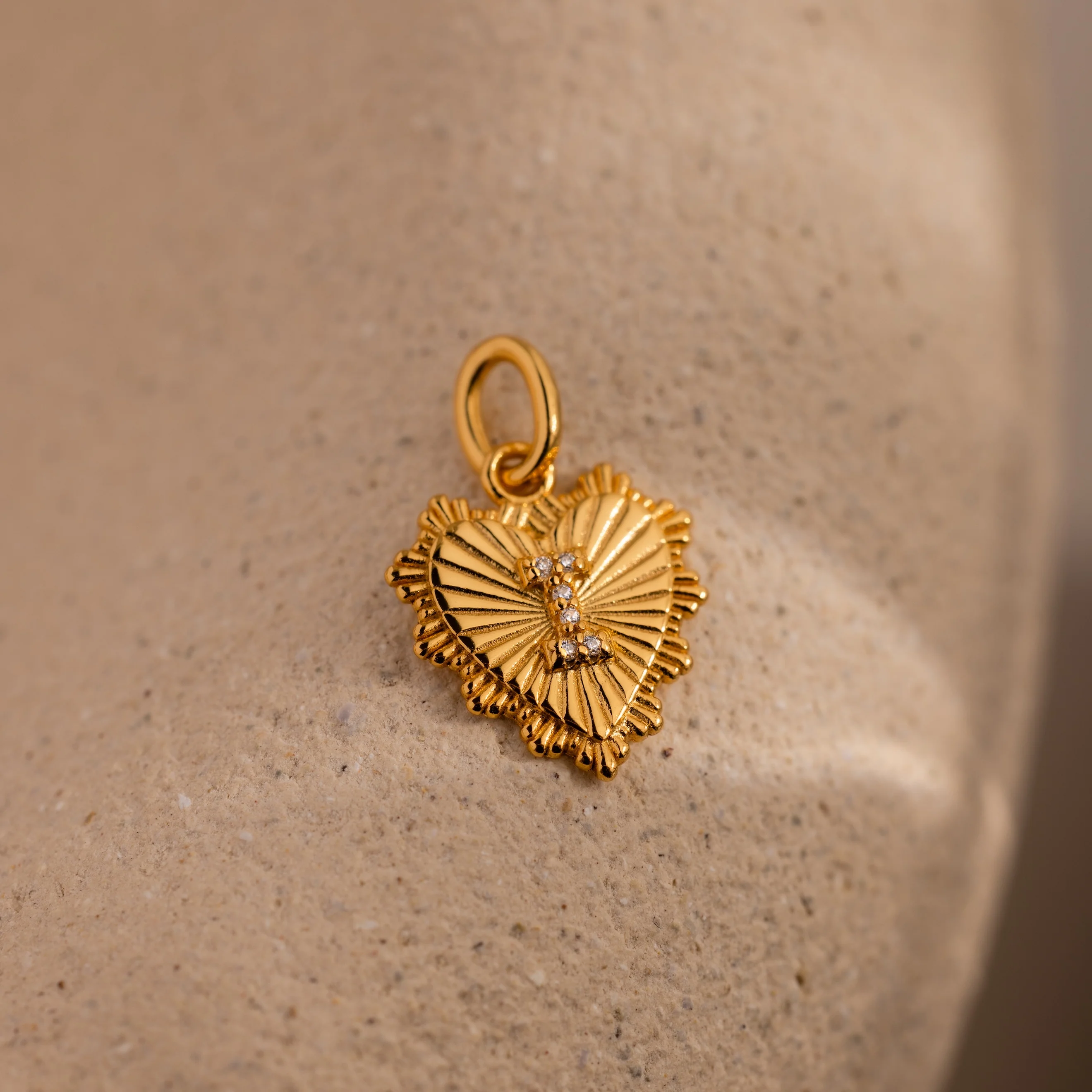 Ribbed Heart Pave Initial Charm - Image 16