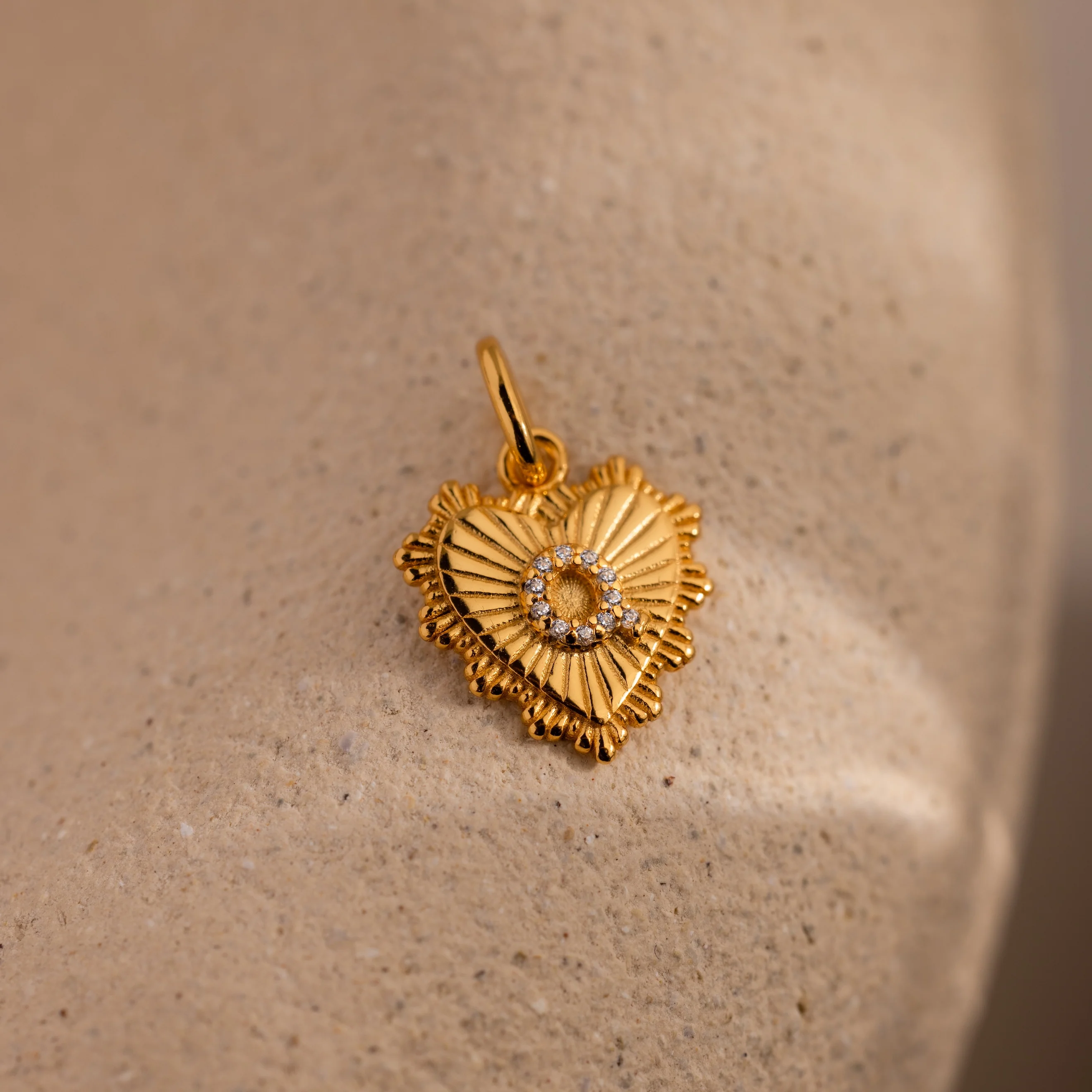 Ribbed Heart Pave Initial Charm - Image 24
