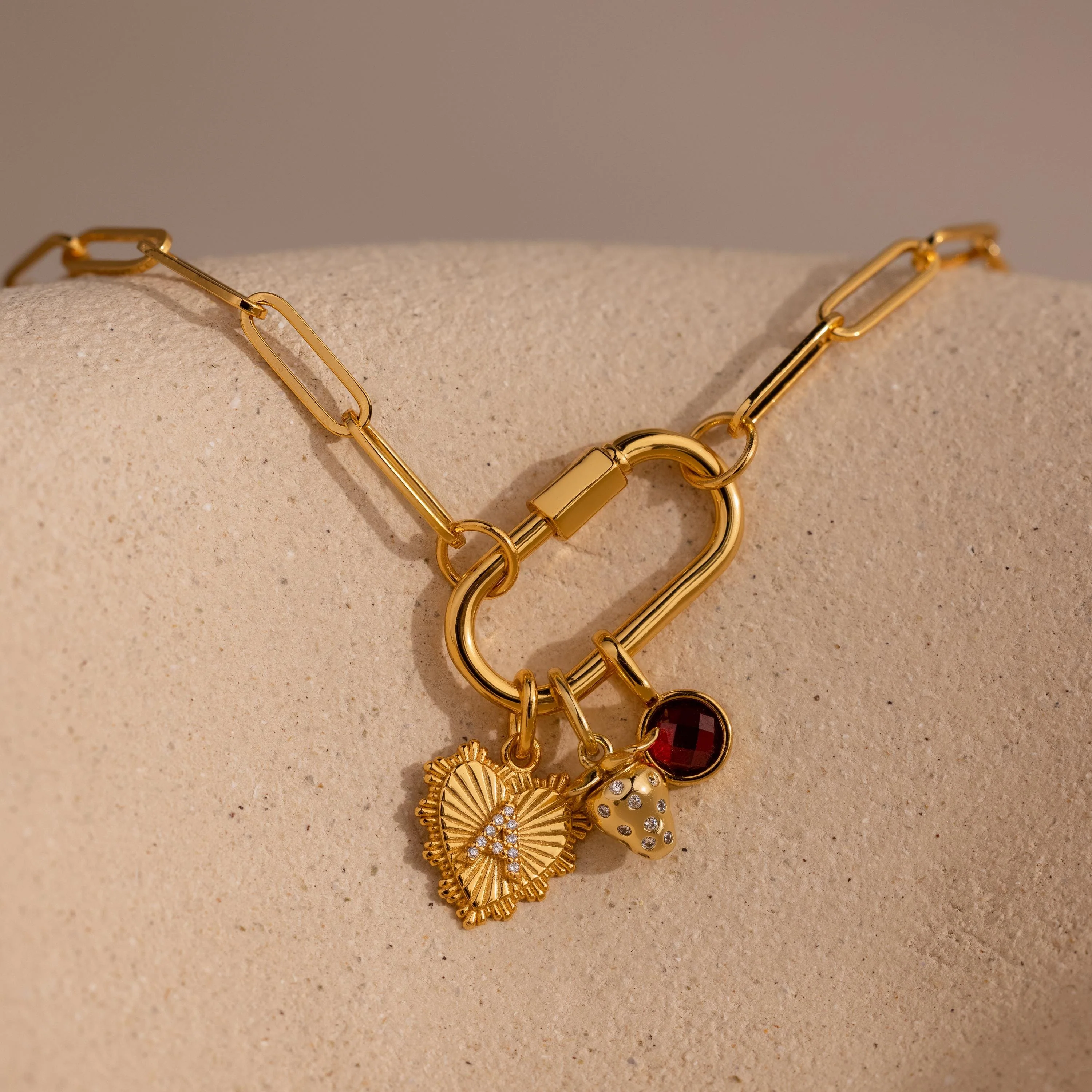 Ribbed Heart Pave Initial Charm - Image 3