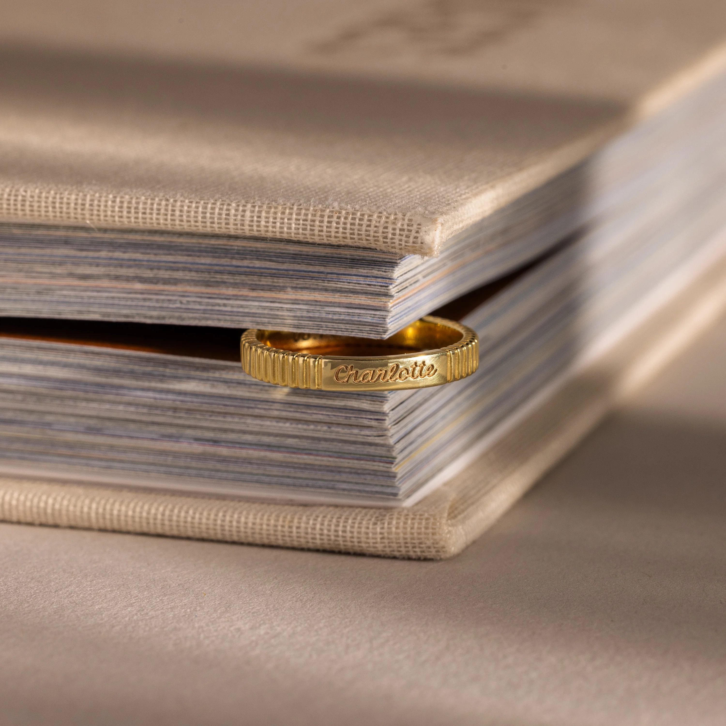 Ribbed Name Ring in 18K Gold - Image 3