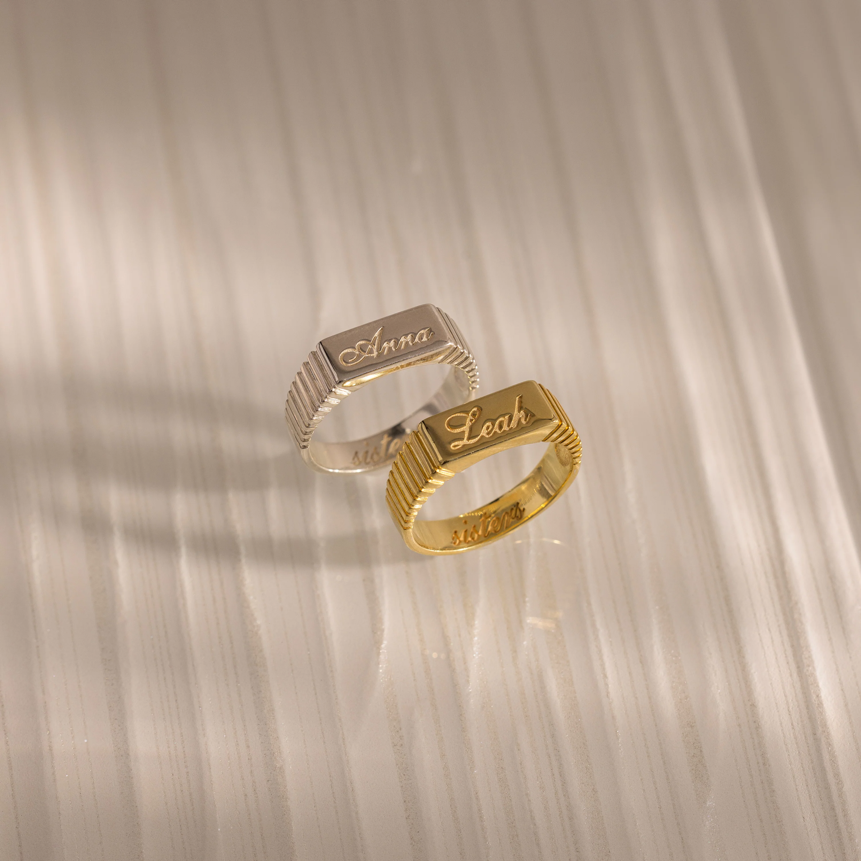 Ribbed Name Signet Ring - Image 4