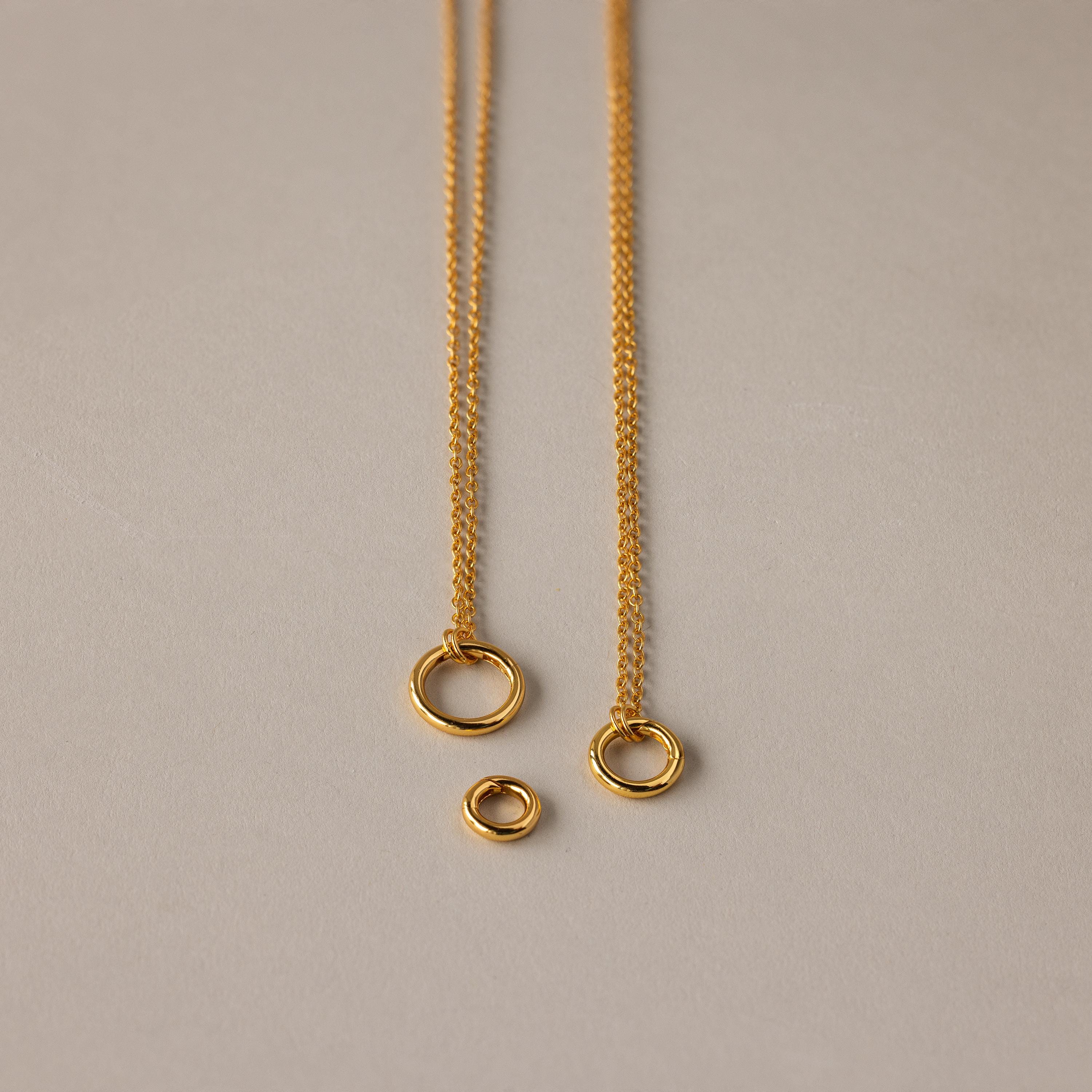 Round Carabiner Charm Set in 18K Gold - Image 7