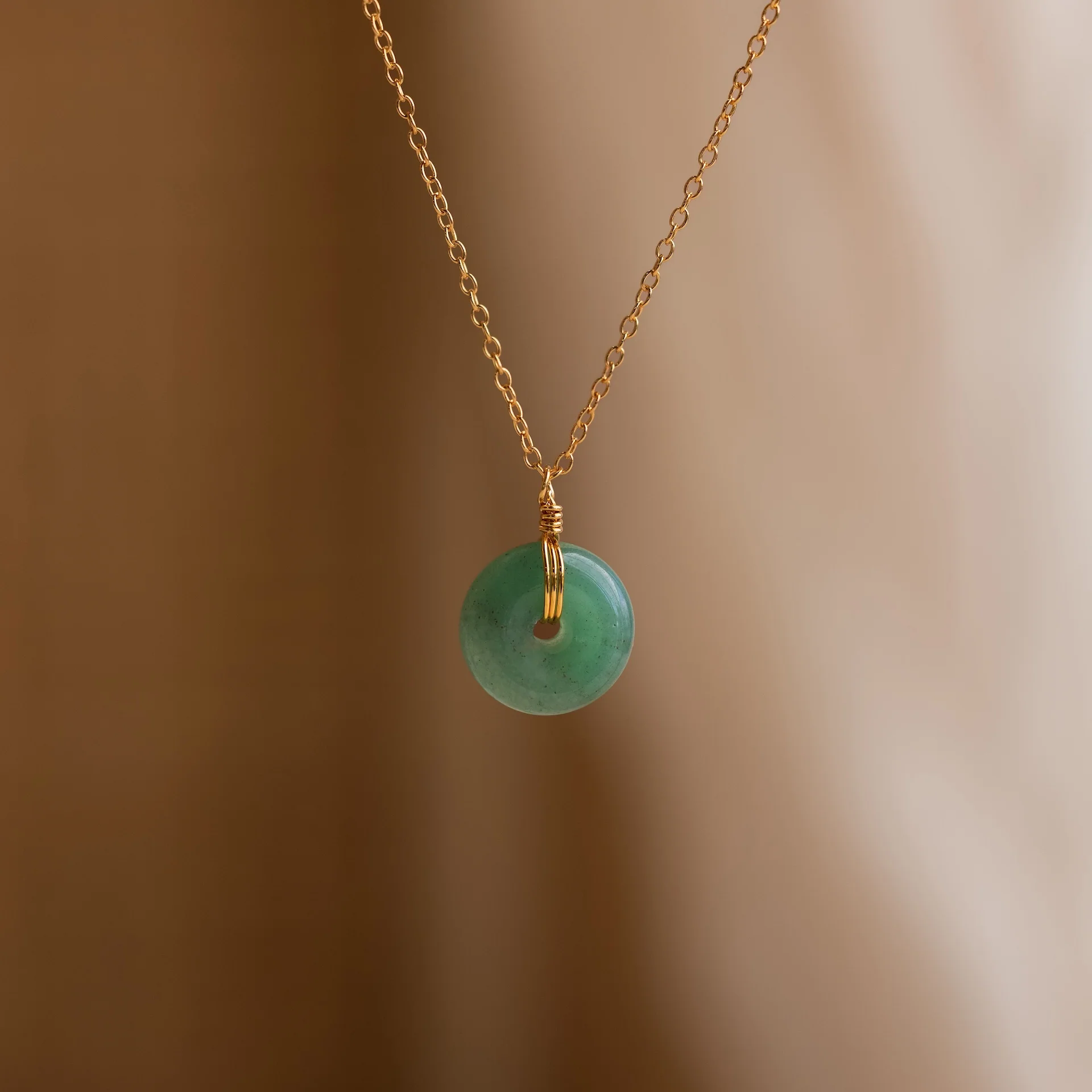 Round Jade Pendant Necklace - Image 9