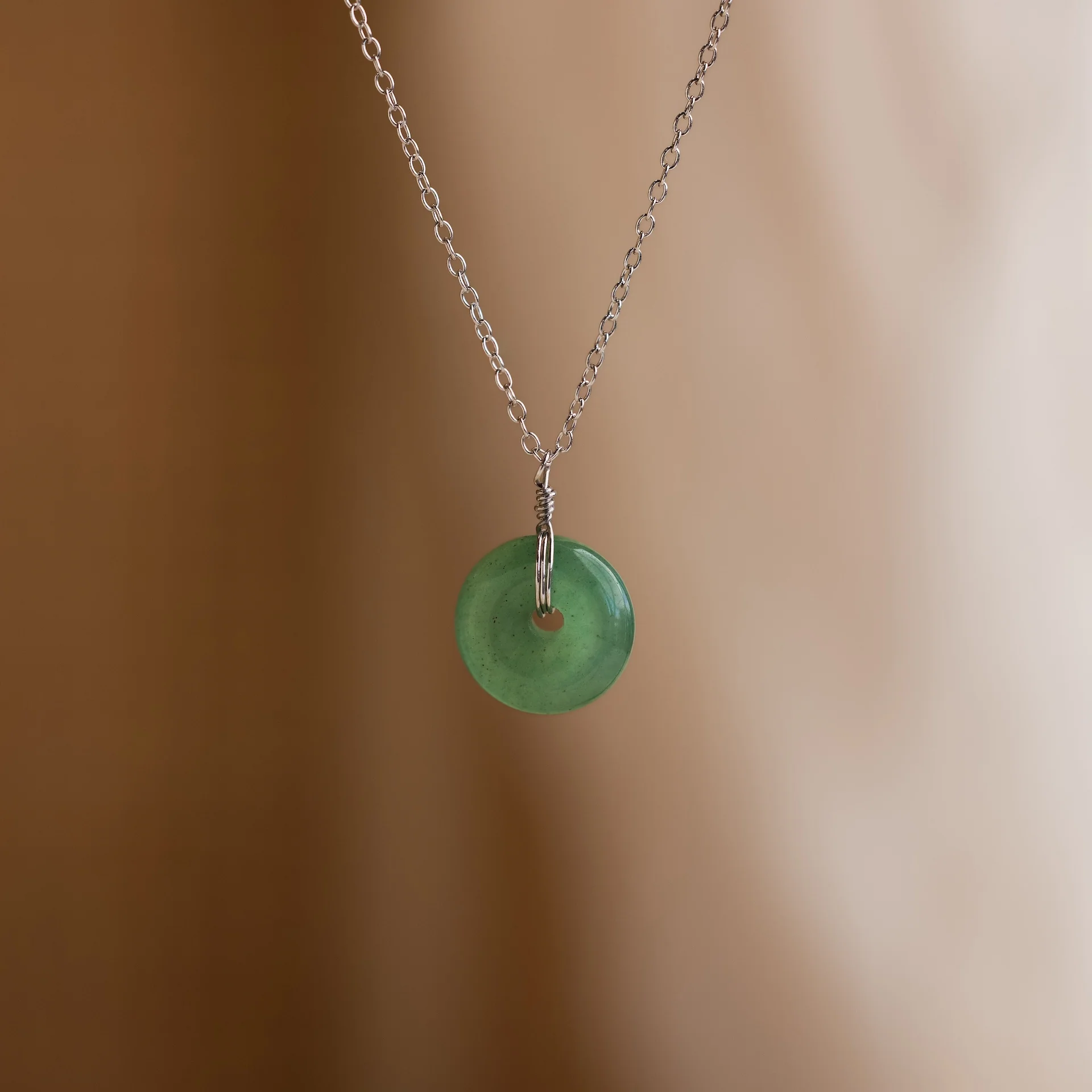 Round Jade Pendant Necklace in Silver - Image 3