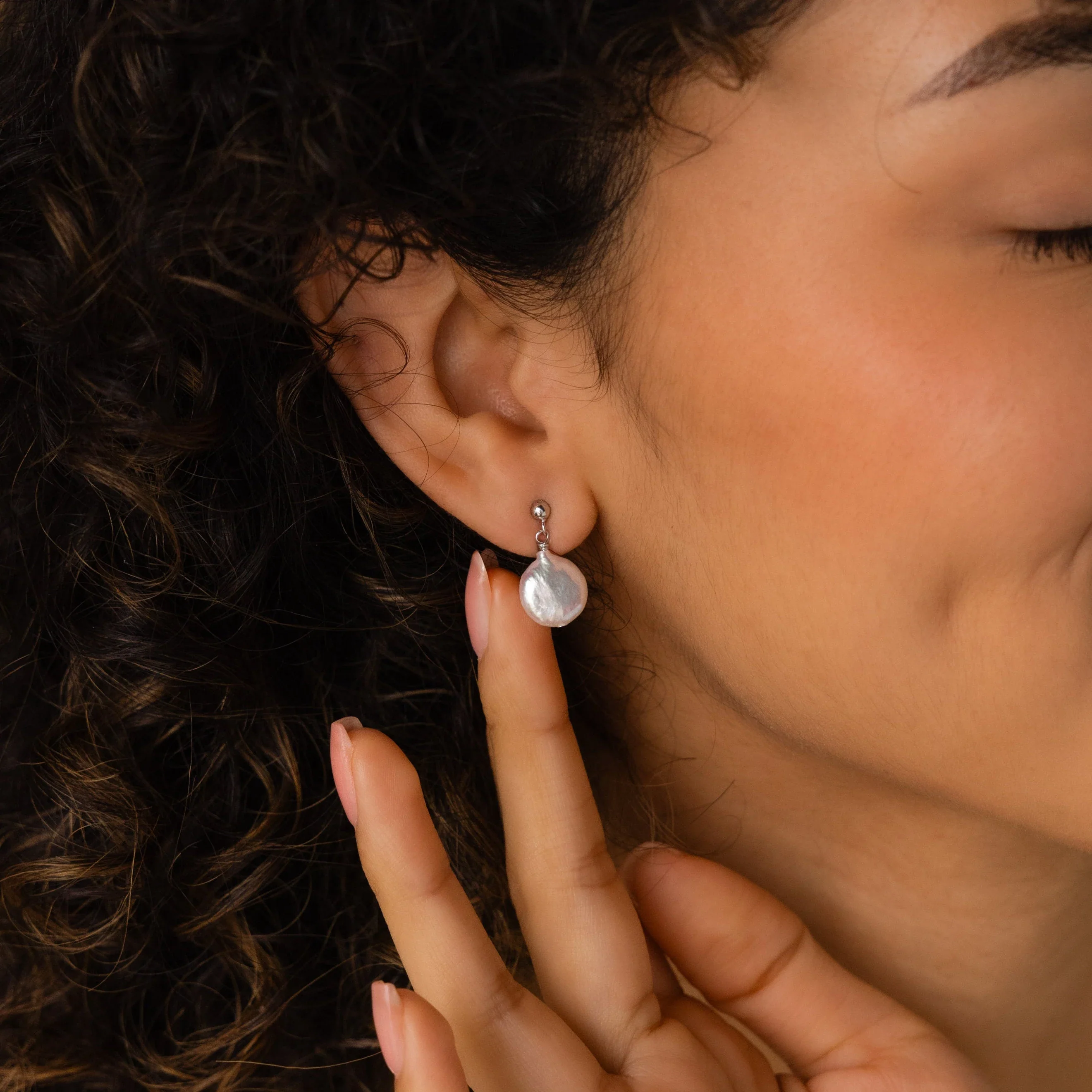 Round Pearl Drop Earrings - Image 4