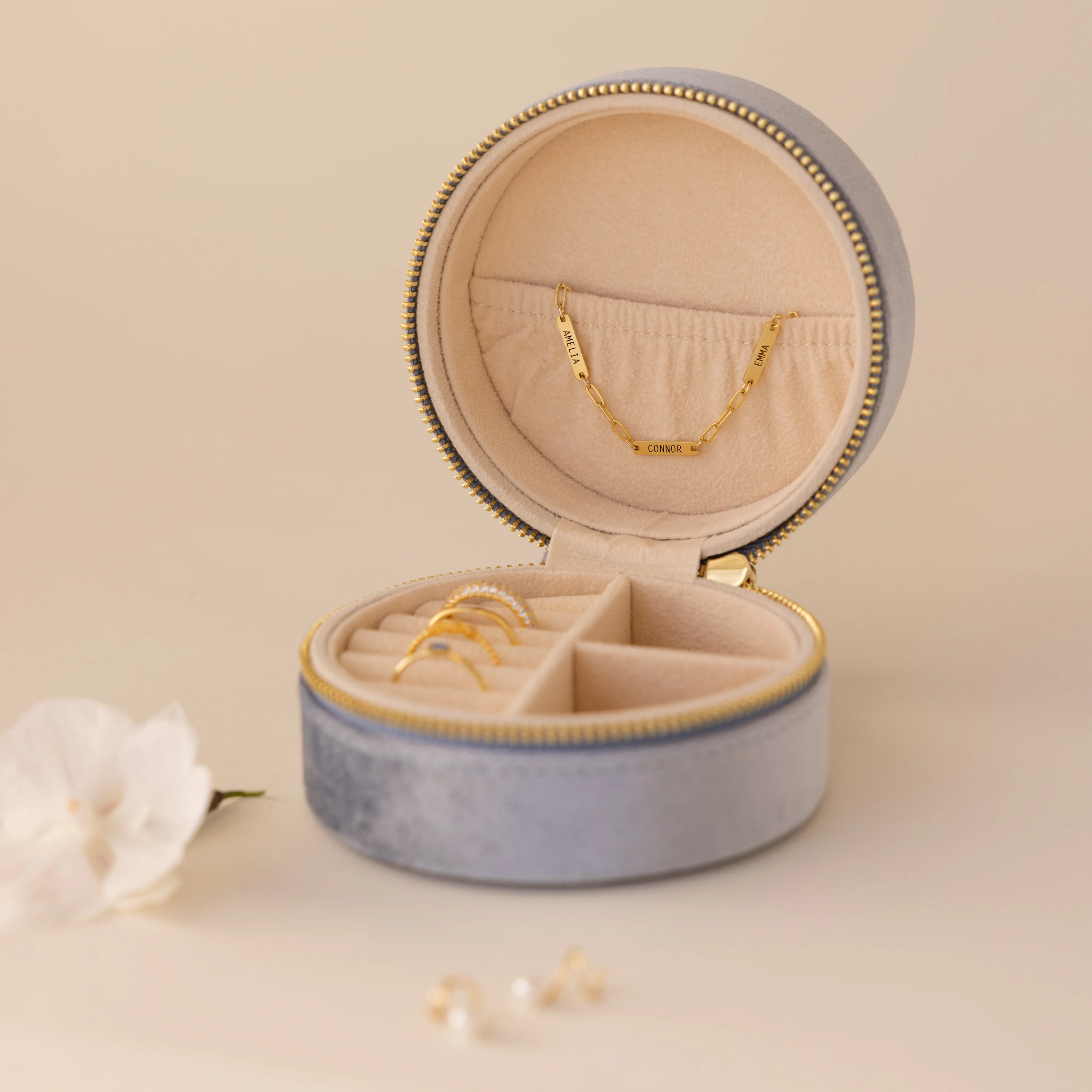 Round Velvet Jewelry Case - Image 6