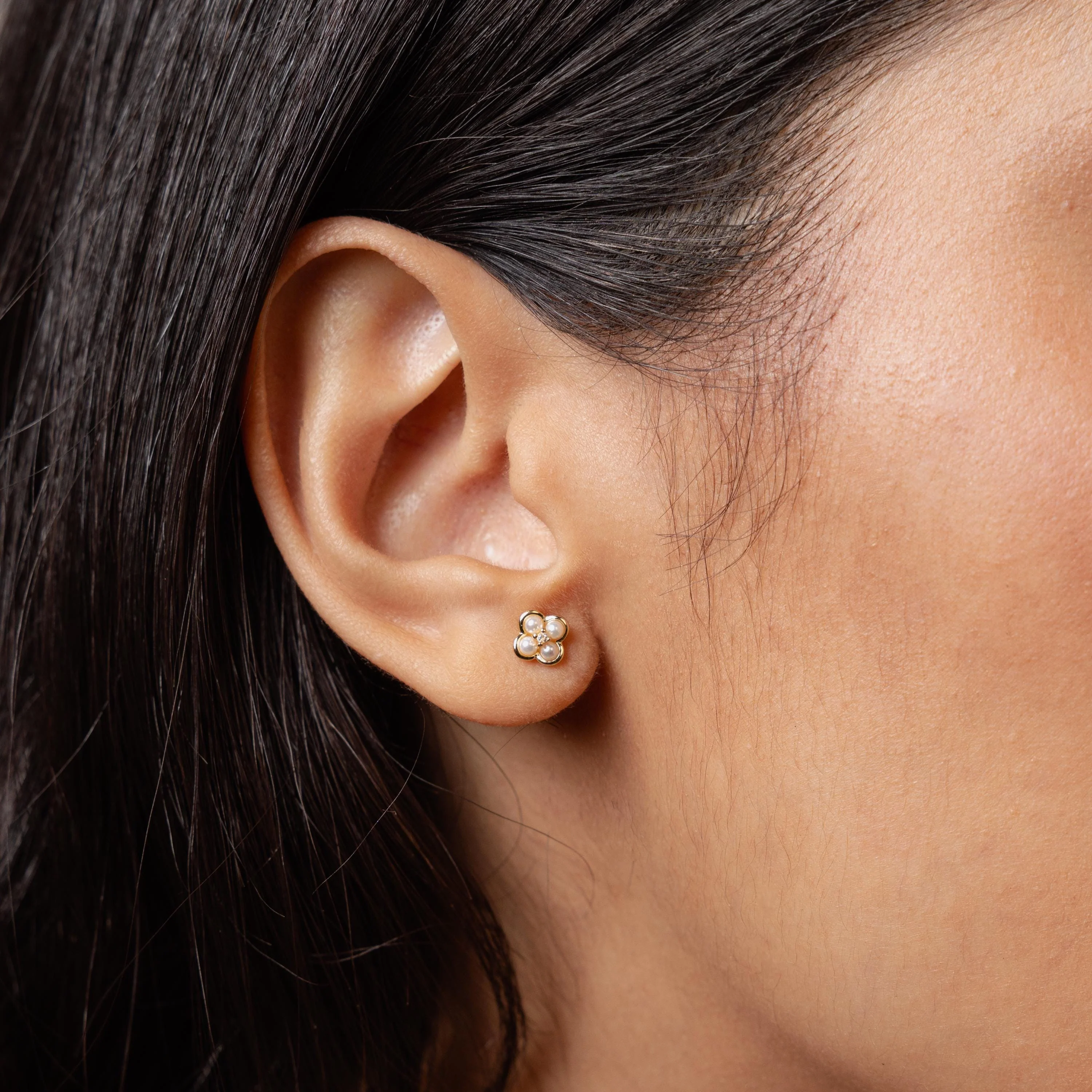 Rounded Pearl Flower Studs - Image 3