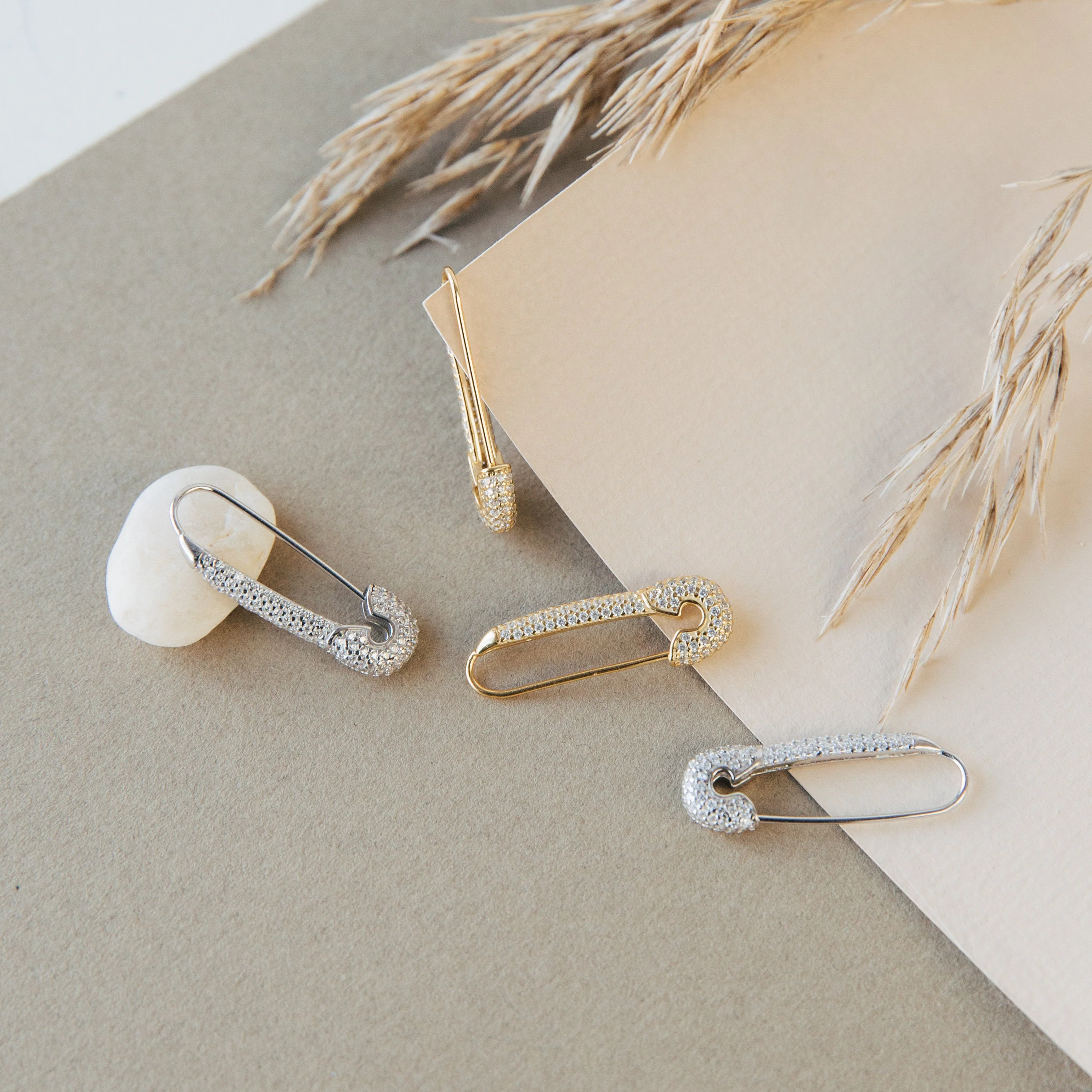 Luxx Earrings - Image 3