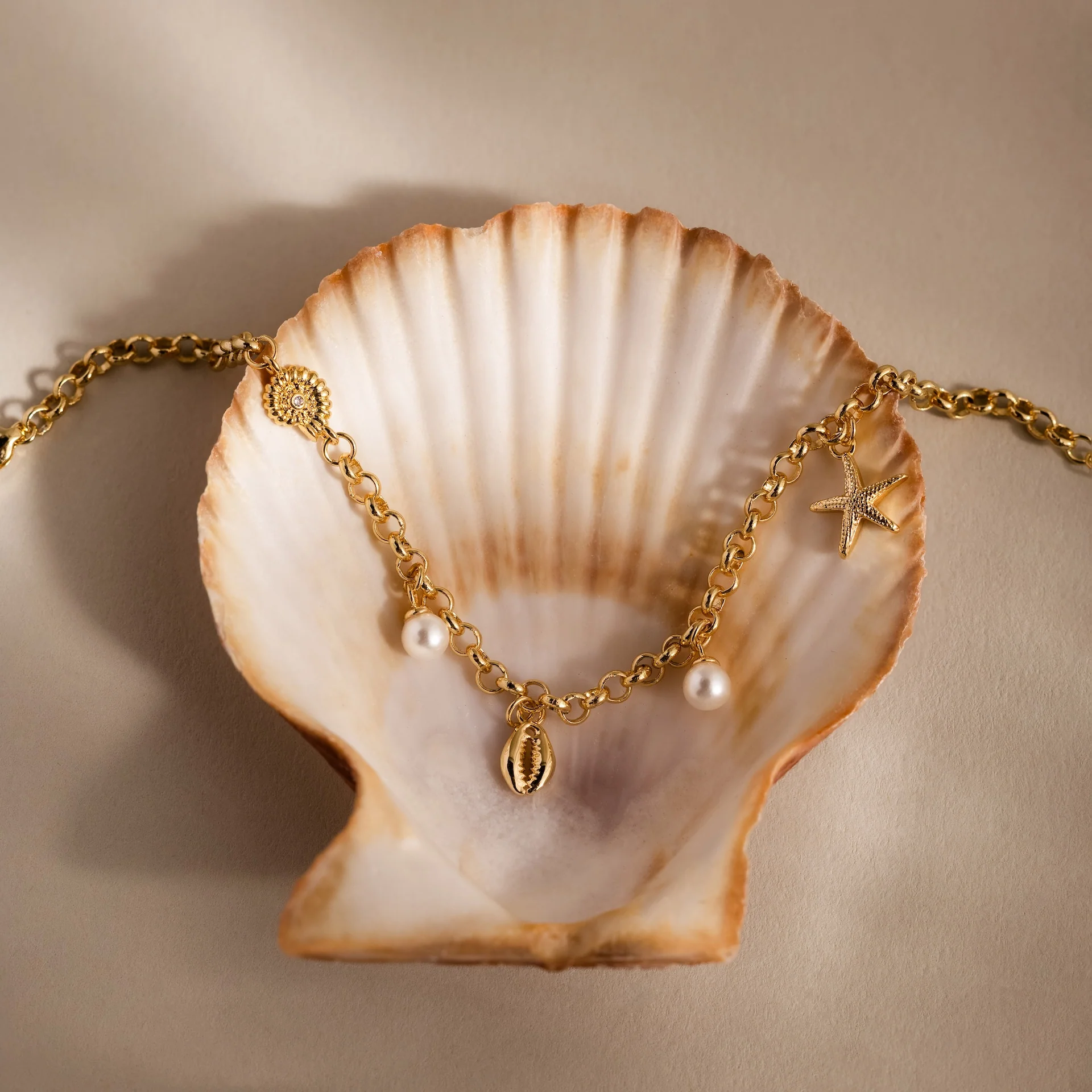 Seaside Pearl Charm Bracelet in 18K Gold - Image 5
