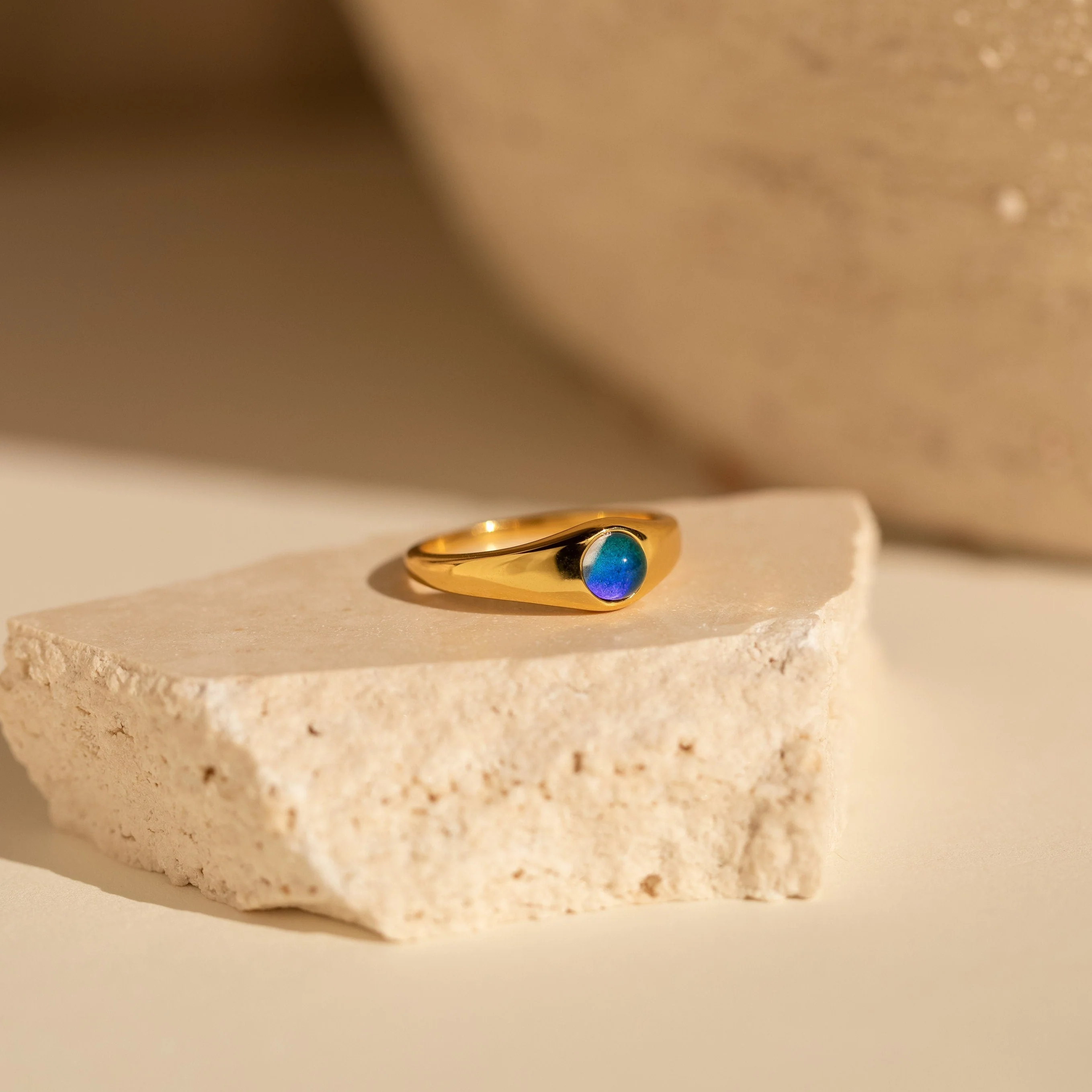 Signet Mood Ring - Image 2