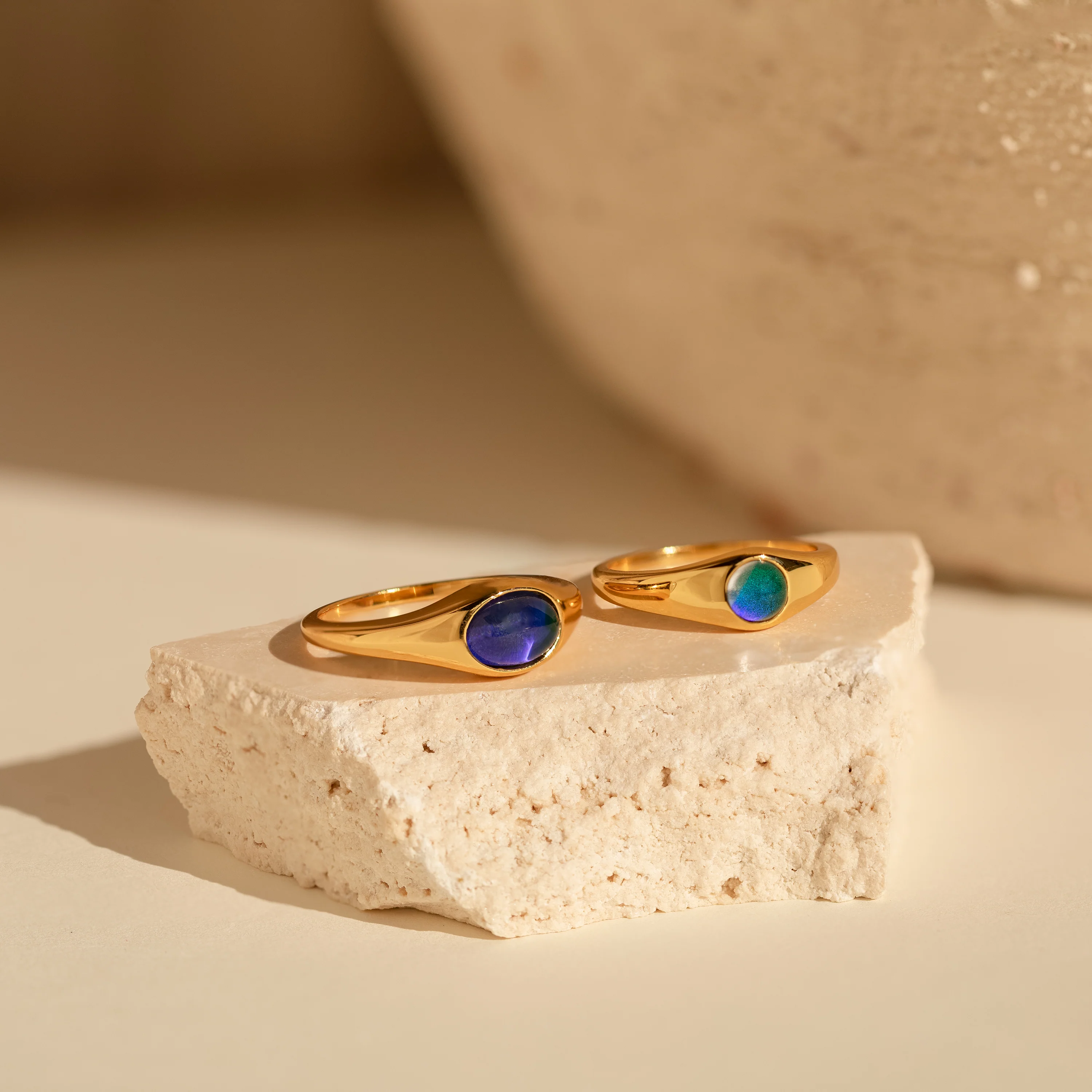Signet Mood Ring - Image 3