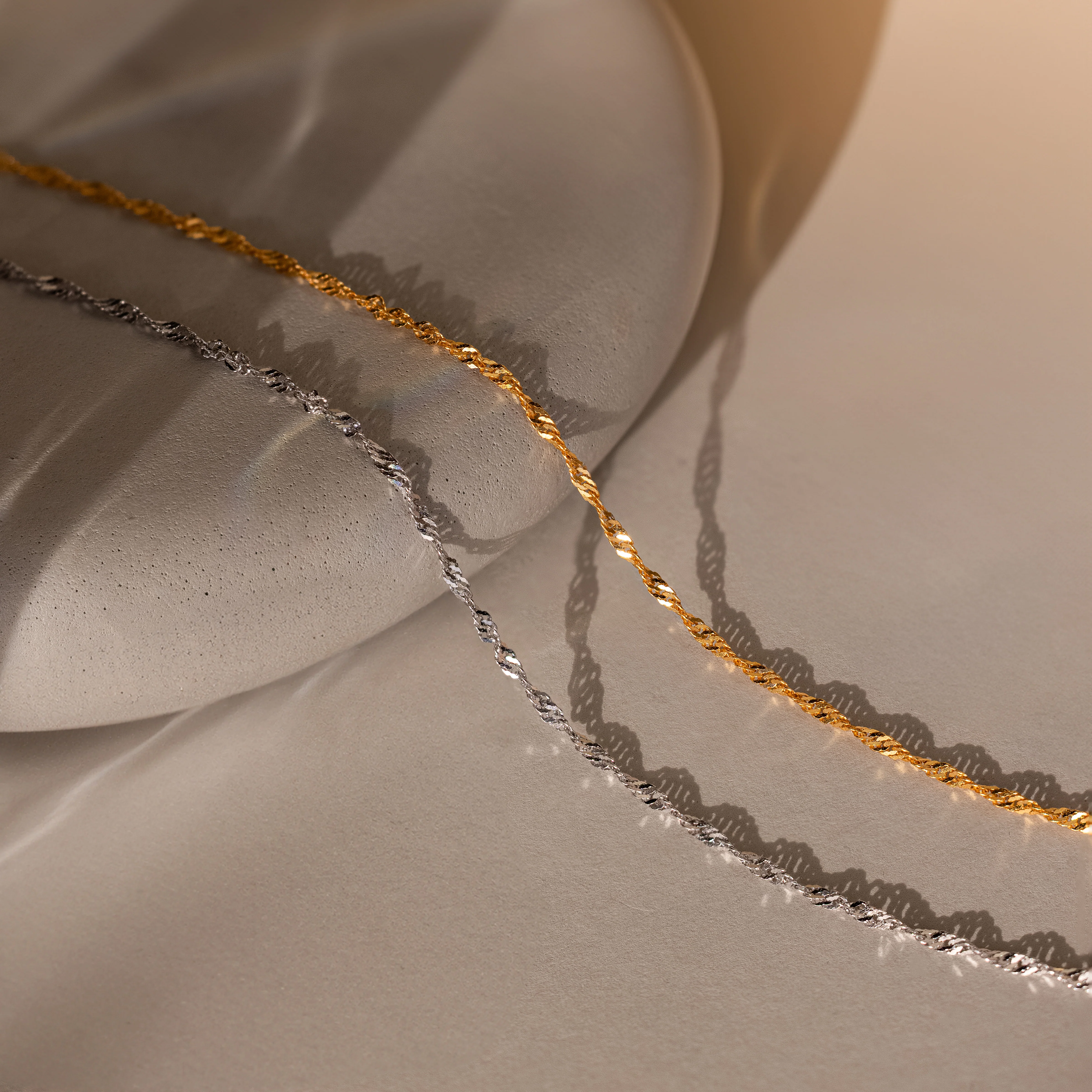 Singapore Twist Necklace in Silver - Image 5
