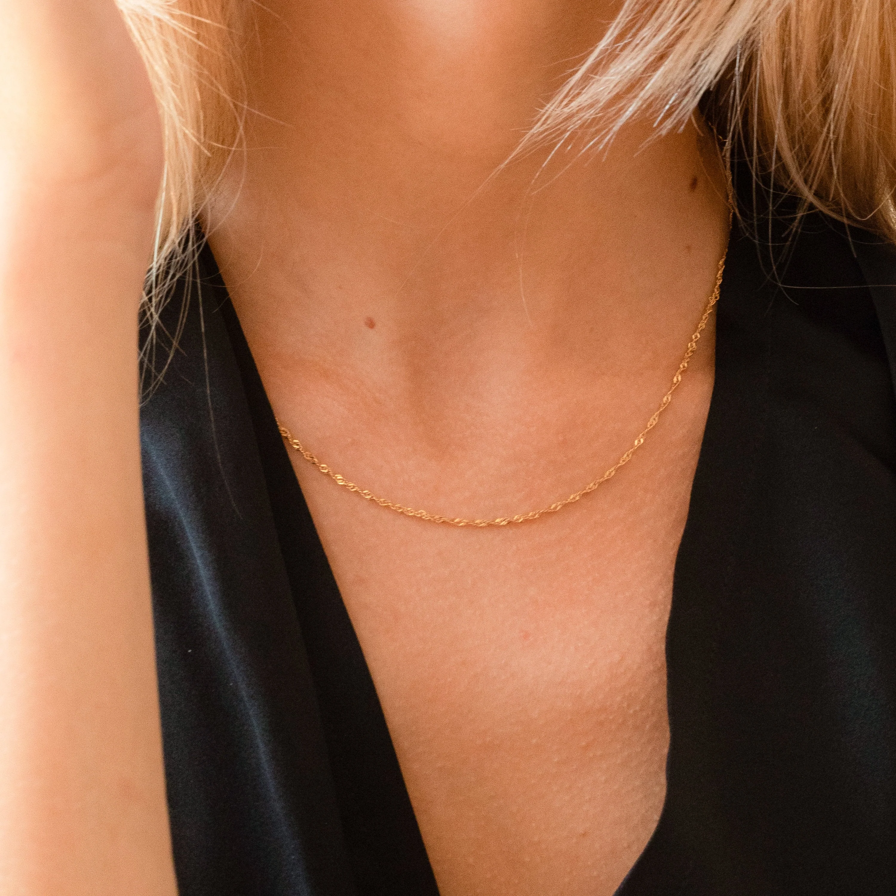 Singapore Twist Necklace in 18K Gold - Image 6