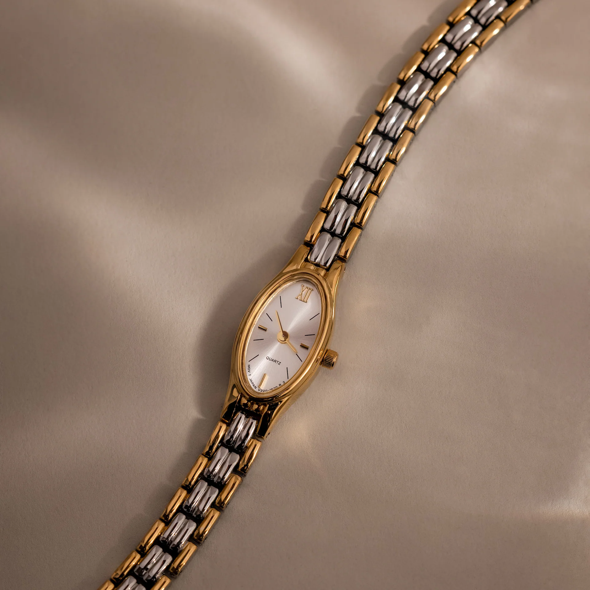 Slim Oval Timepiece - Image 4
