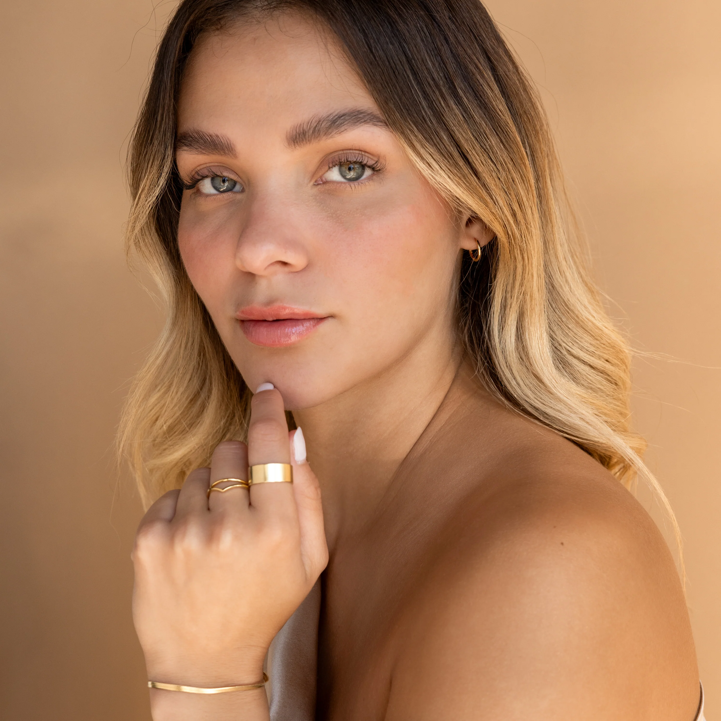 Small Bold Hoops - Image 8