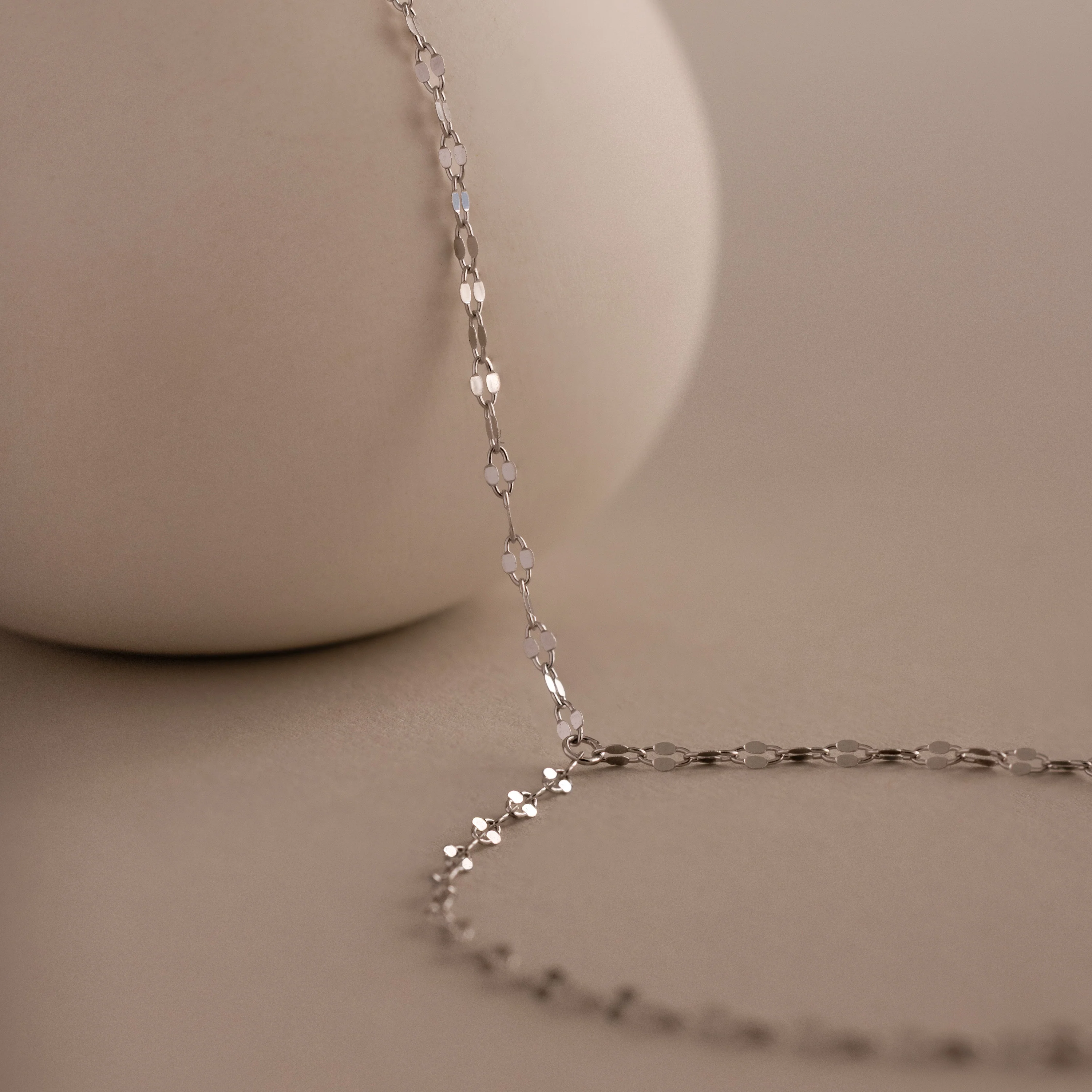Sparkle Hand Chain Bracelet in Silver - Image 4