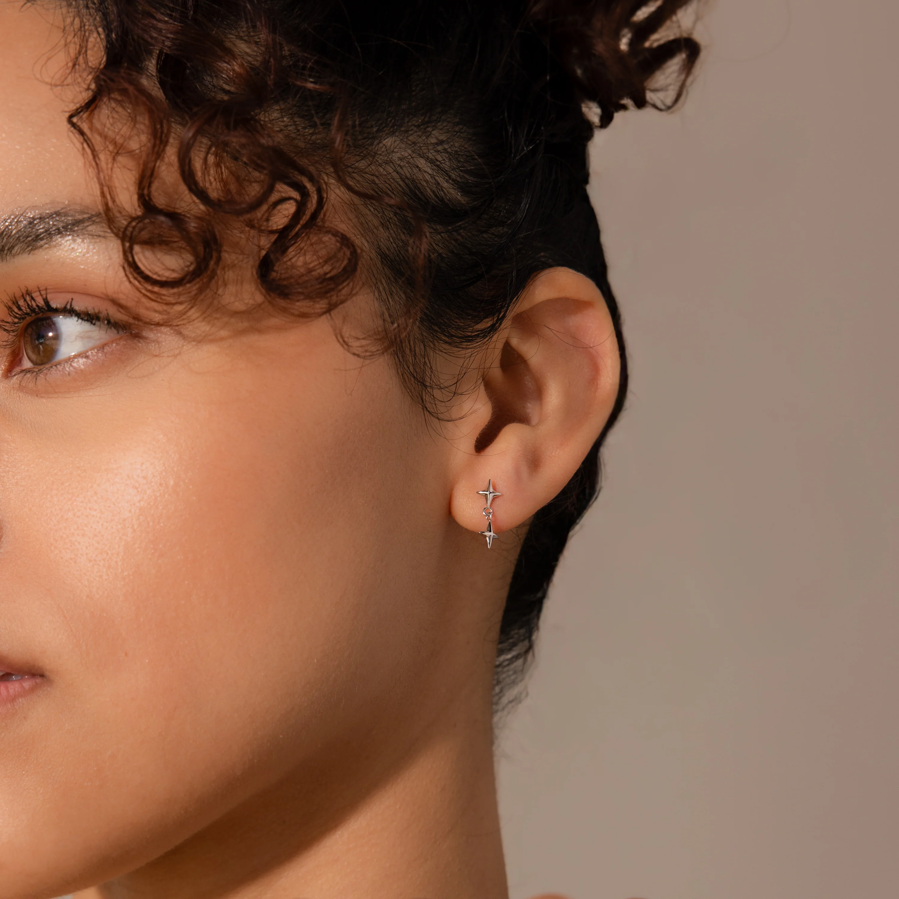 Star Drop Flatback Studs in Silver - Image 4