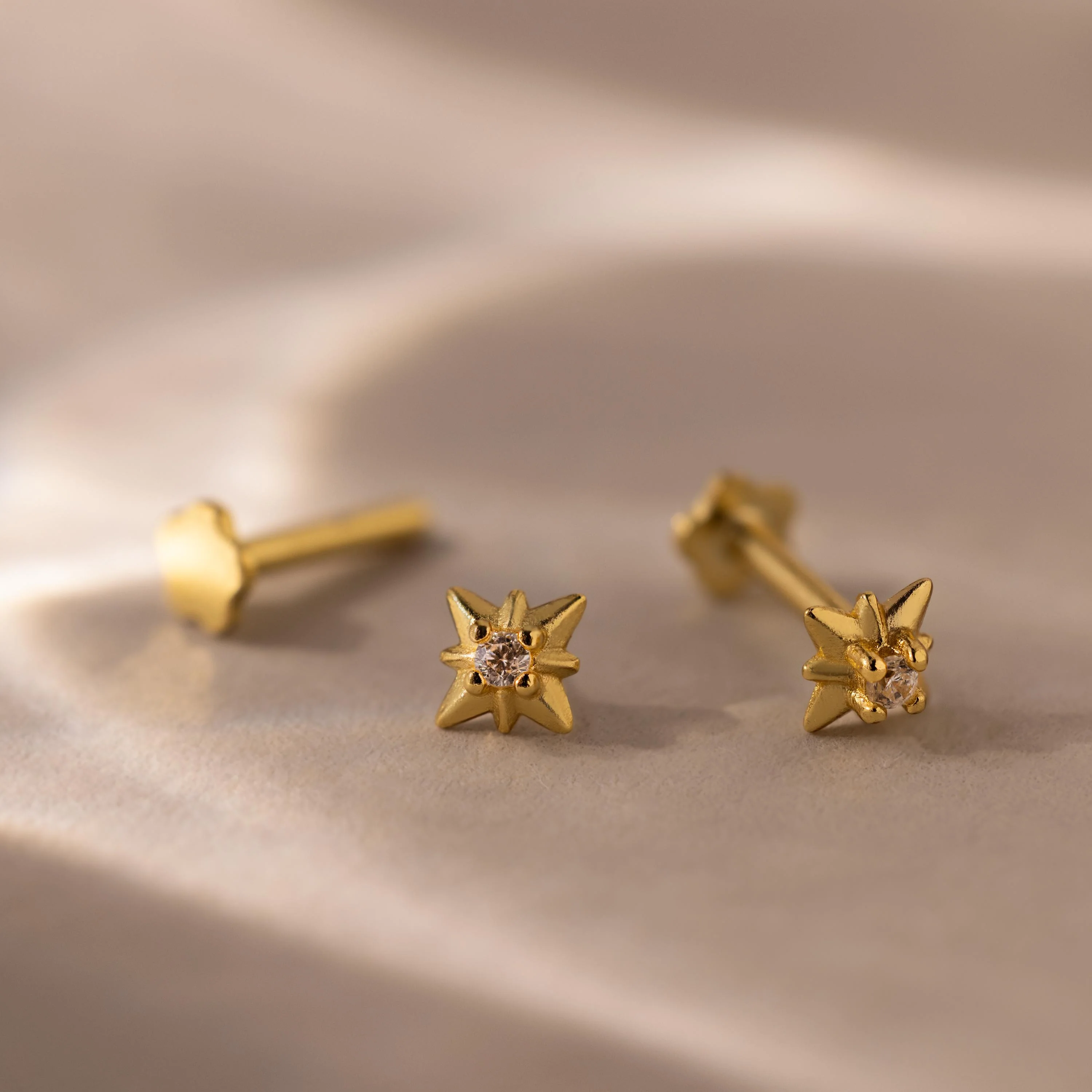 Starlight Flatback Studs in 18K Gold - Image 3