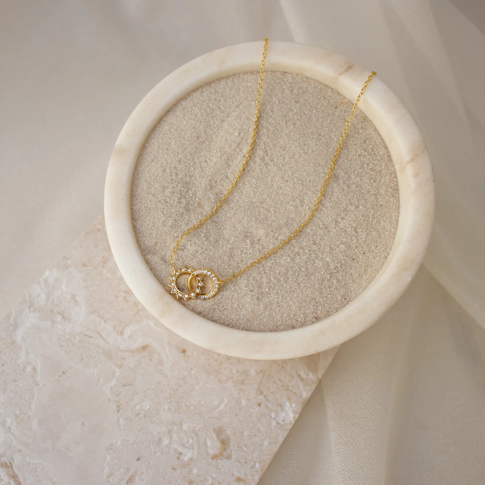 Sun & Moon Eternity Necklace in 18K Gold - Image 4
