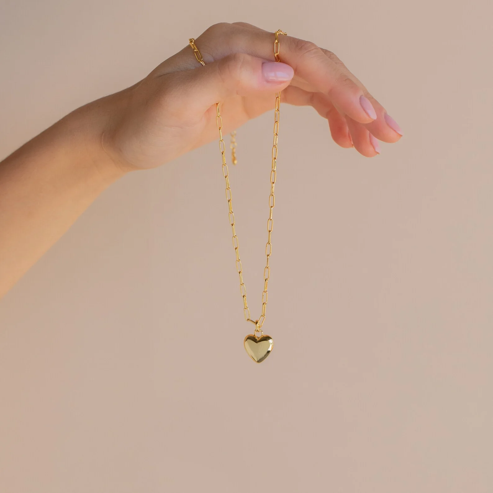 Taylor Heart Paperclip Necklace - Image 6