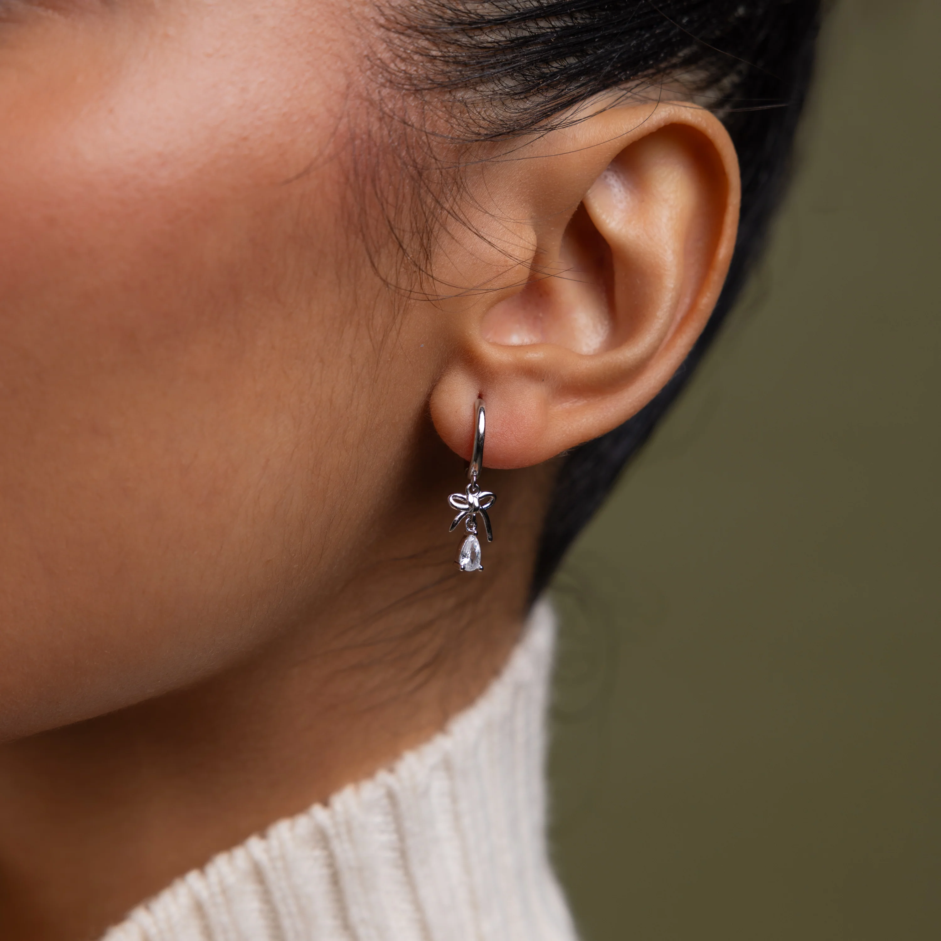 Teardrop Ribbon Charm Hoops in Silver - Image 2