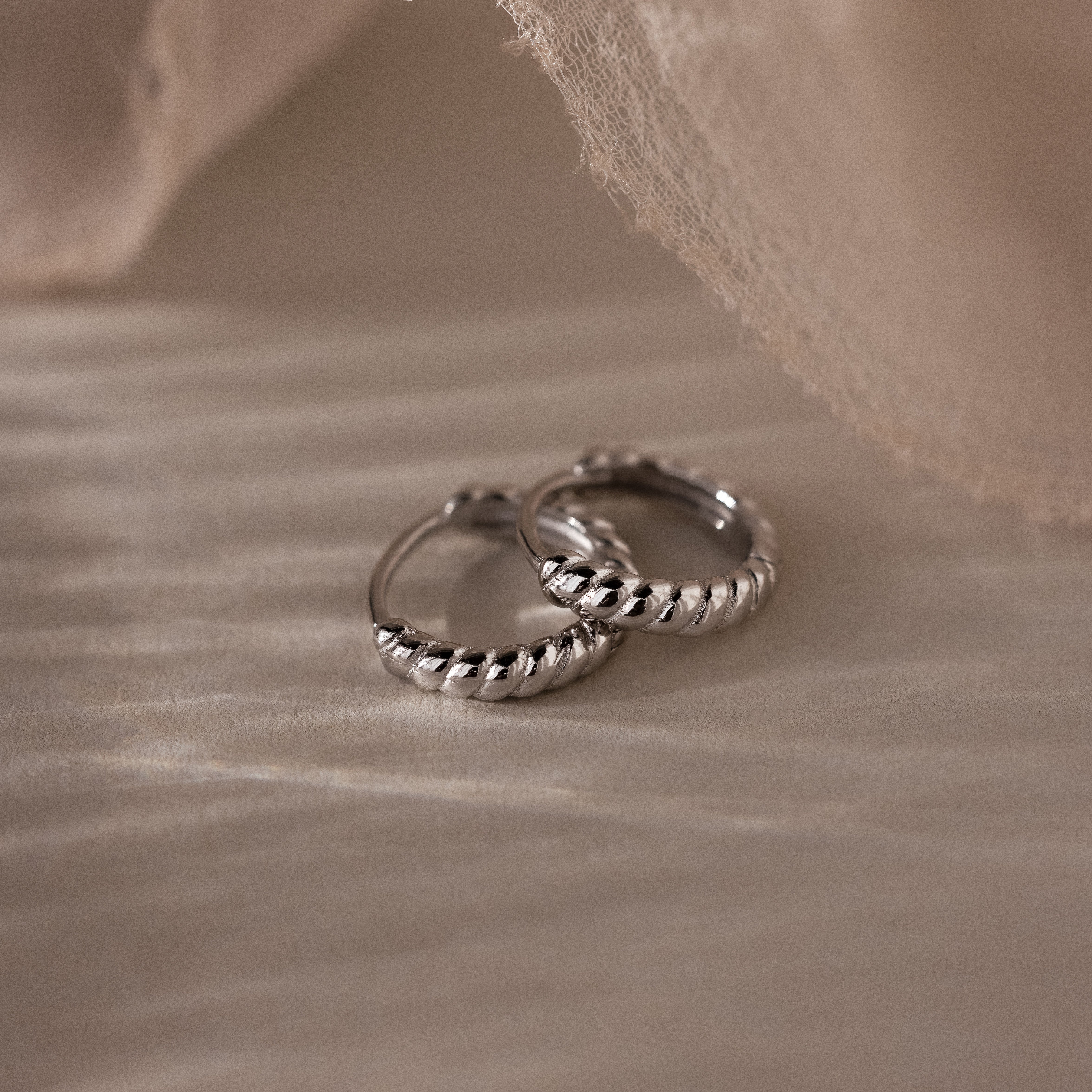 Thea Twisted Huggies in Silver