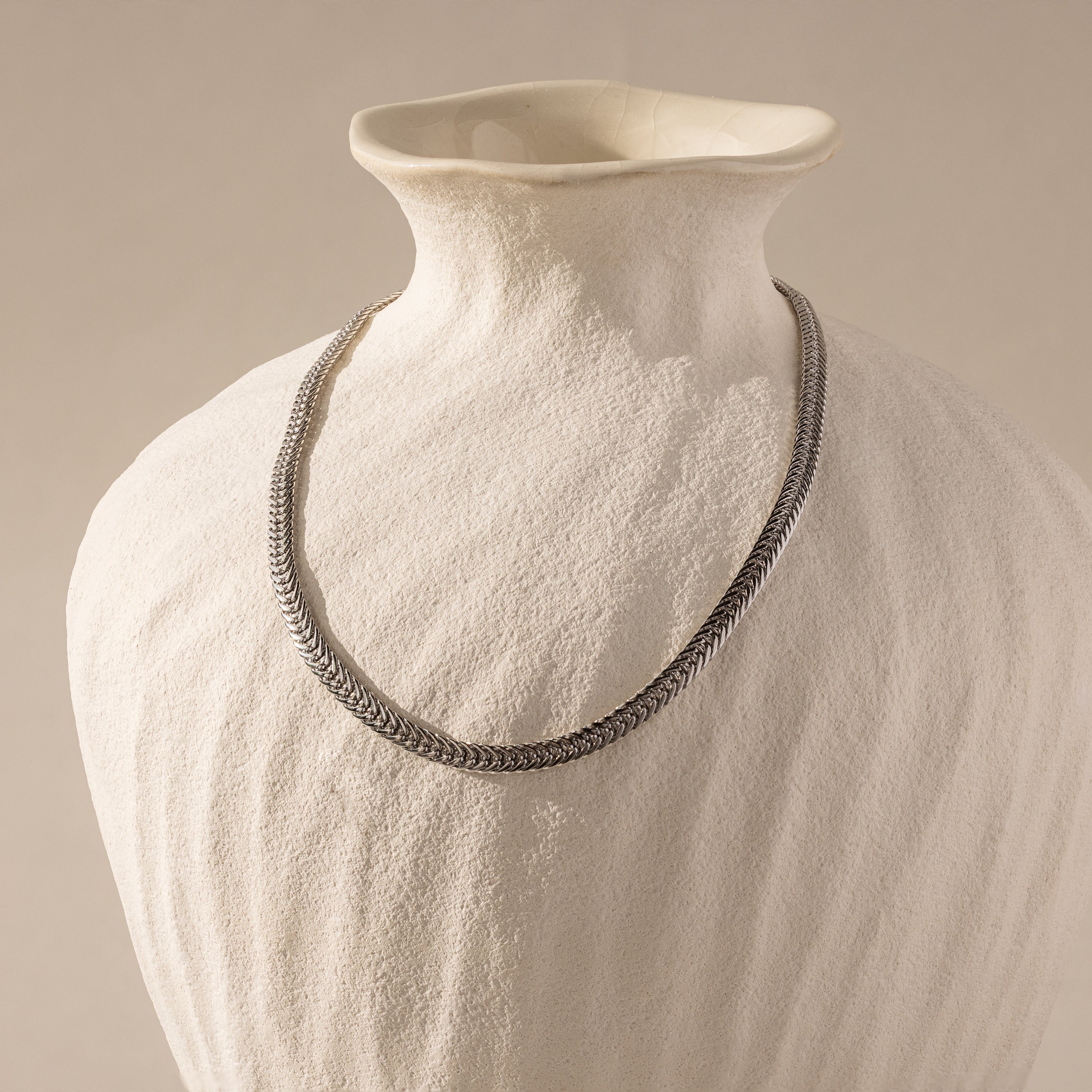Thick Mesh Chain Necklace - Image 5