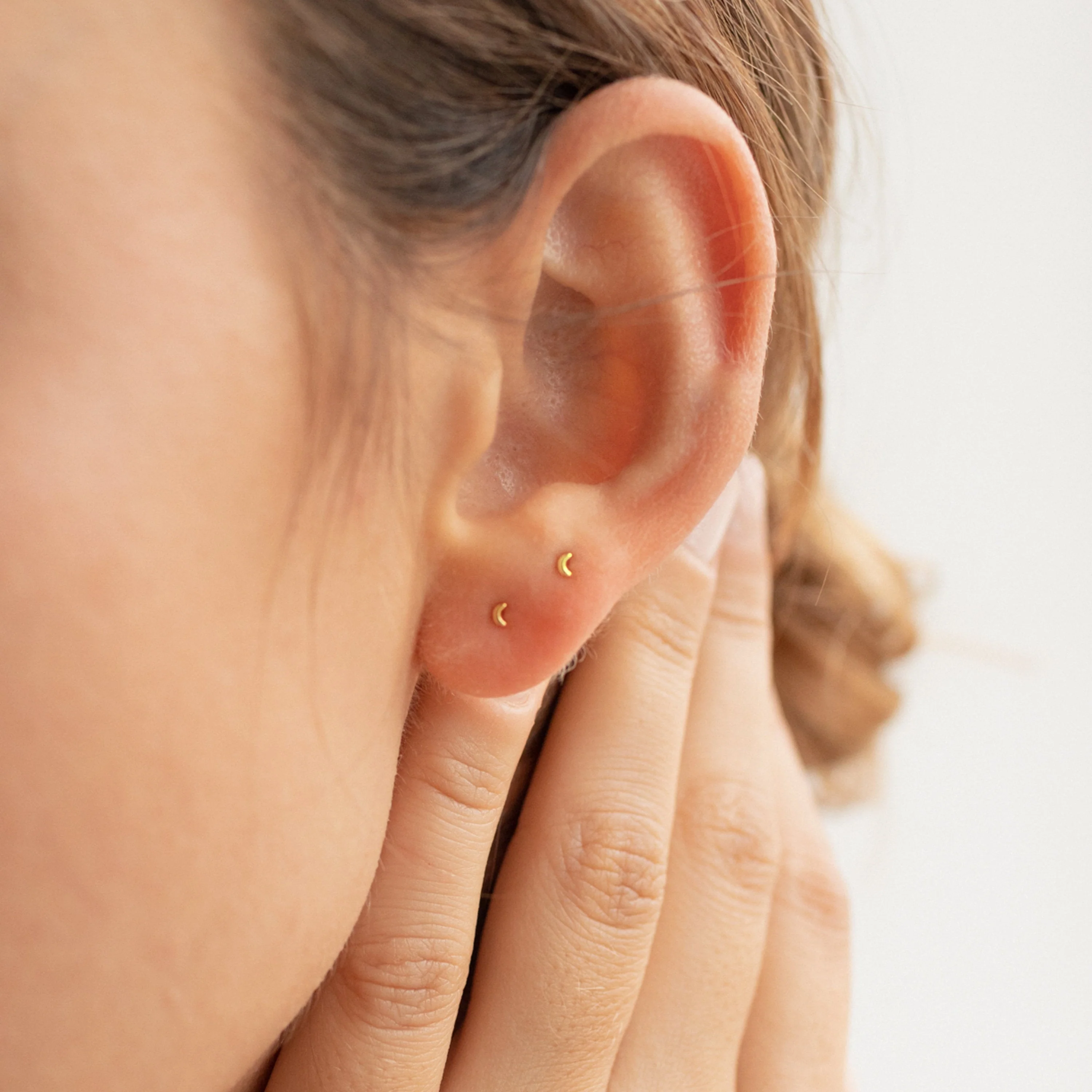 Tiny Moon & Star Studs in 18K Gold - Image 2
