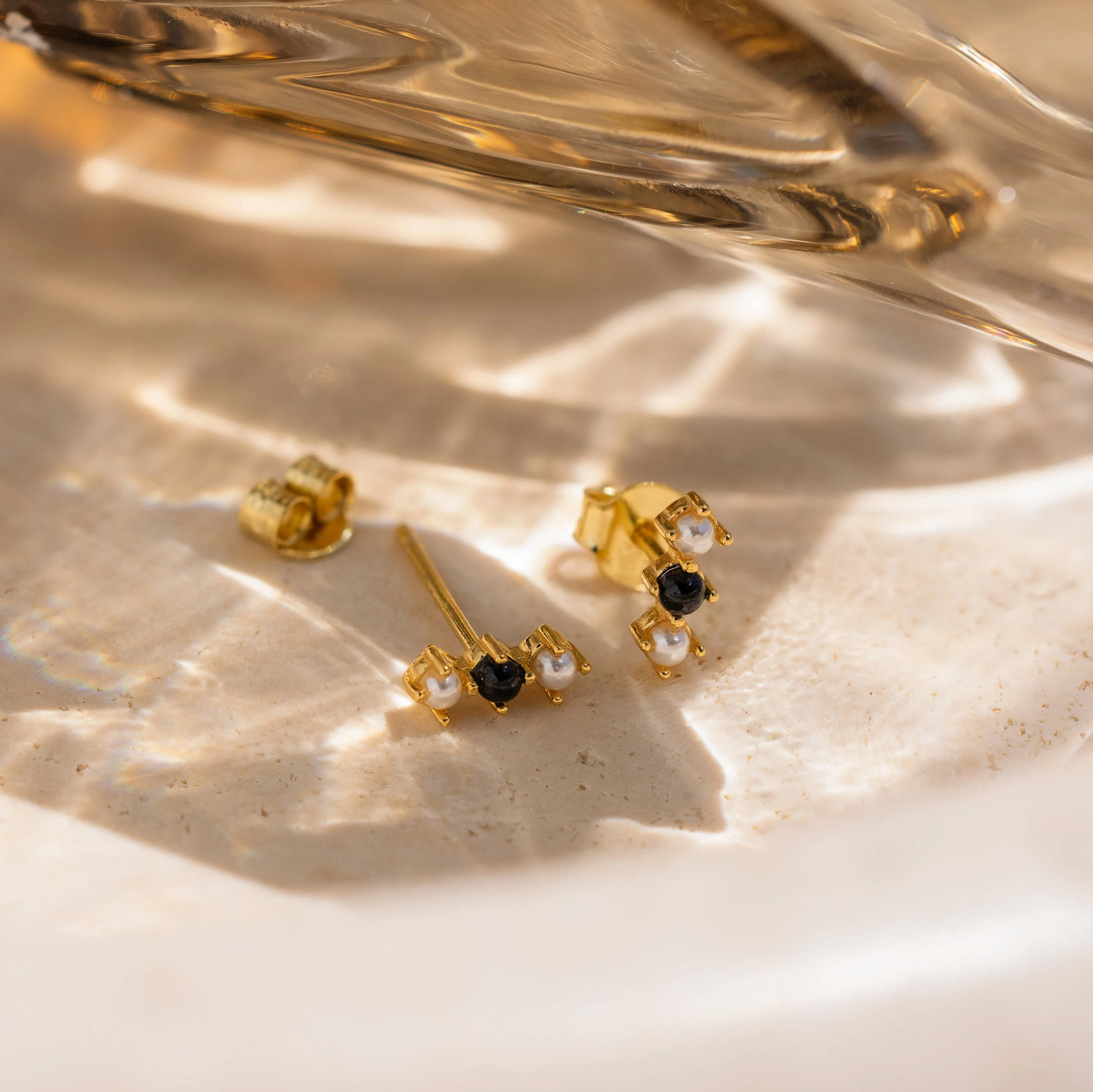 Tiny Onyx Pearl Bar Studs - Image 7