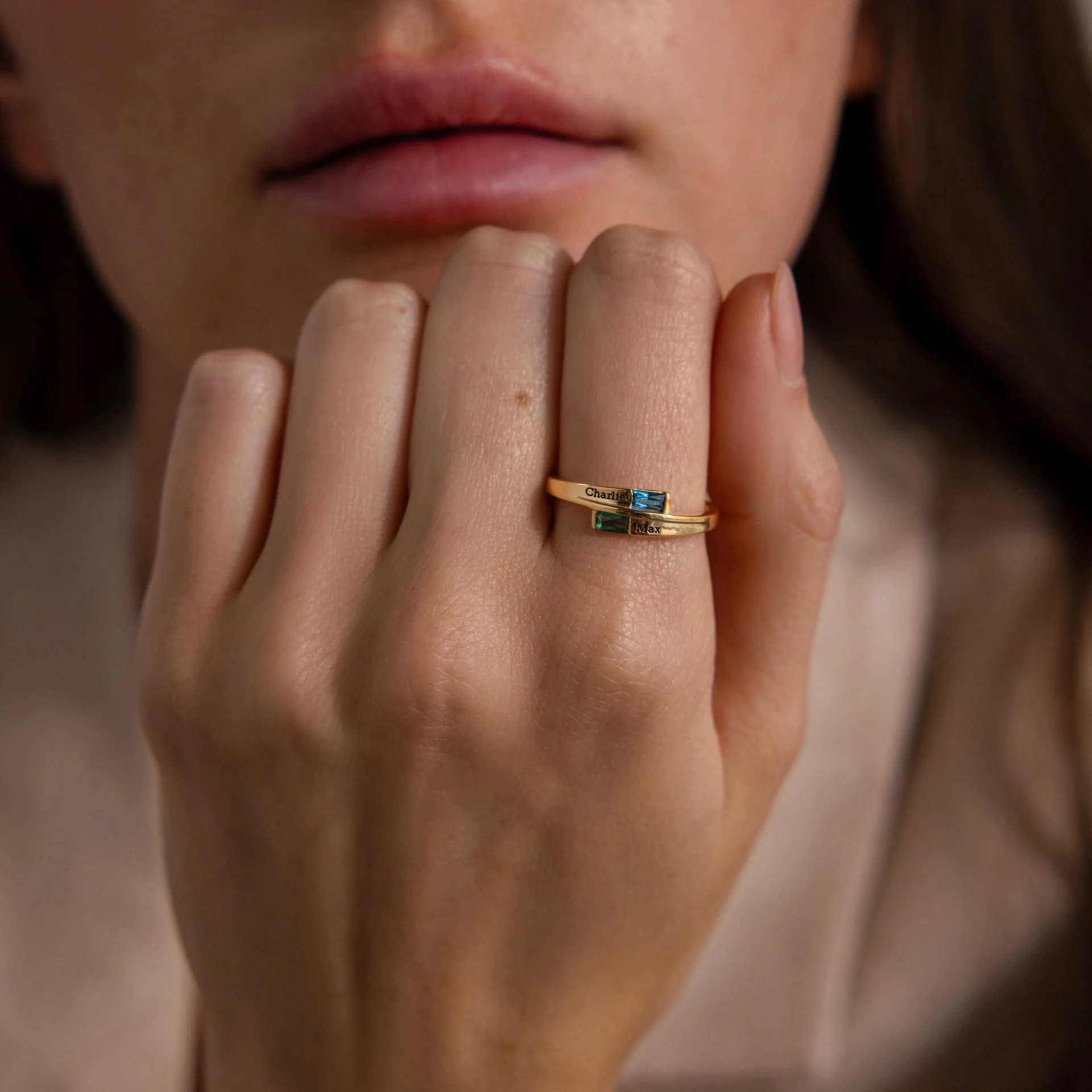 Toi et Moi Baguette Name Ring in 18K Gold - Image 2