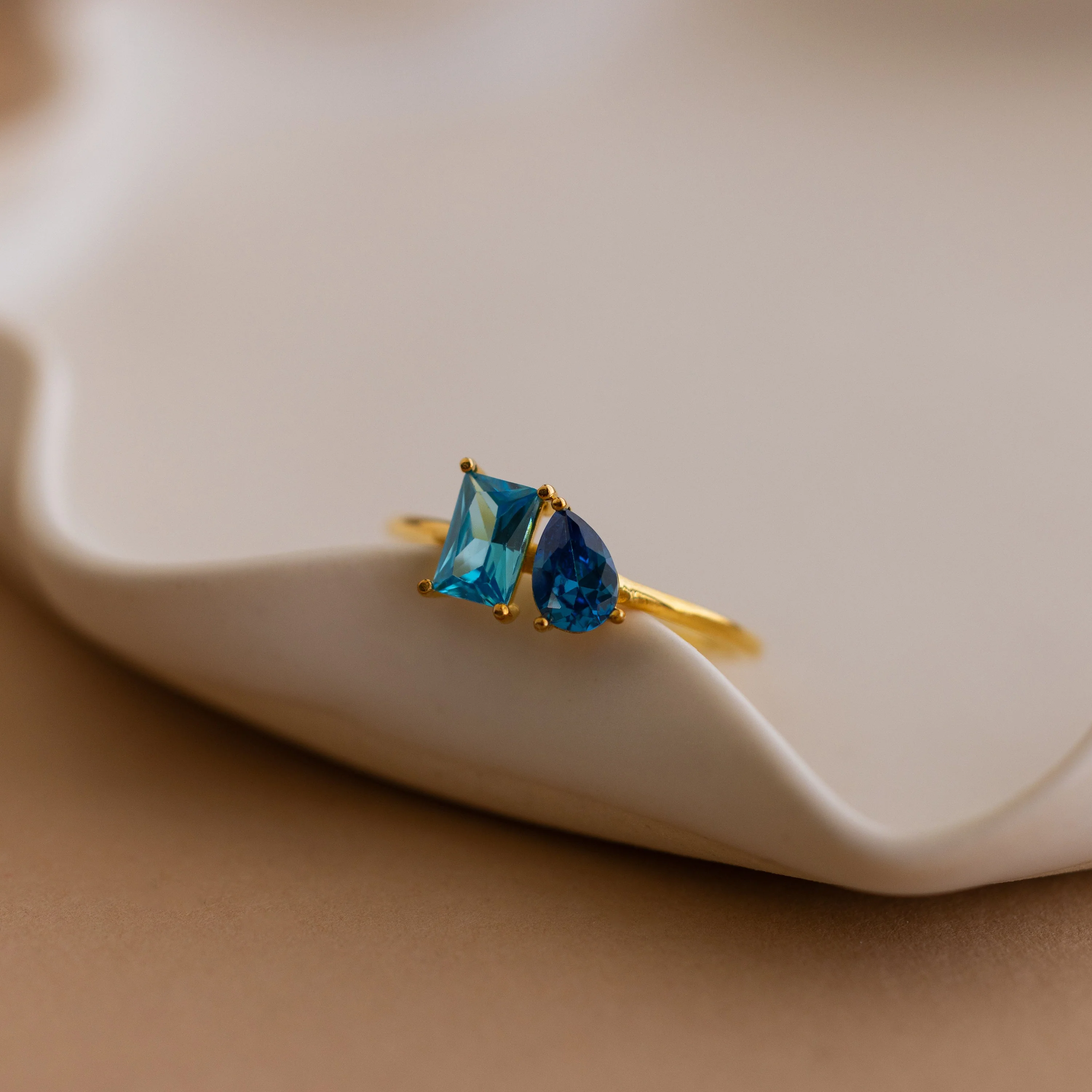 Toi et Moi Birthstone Ring in 18K Gold - Image 5