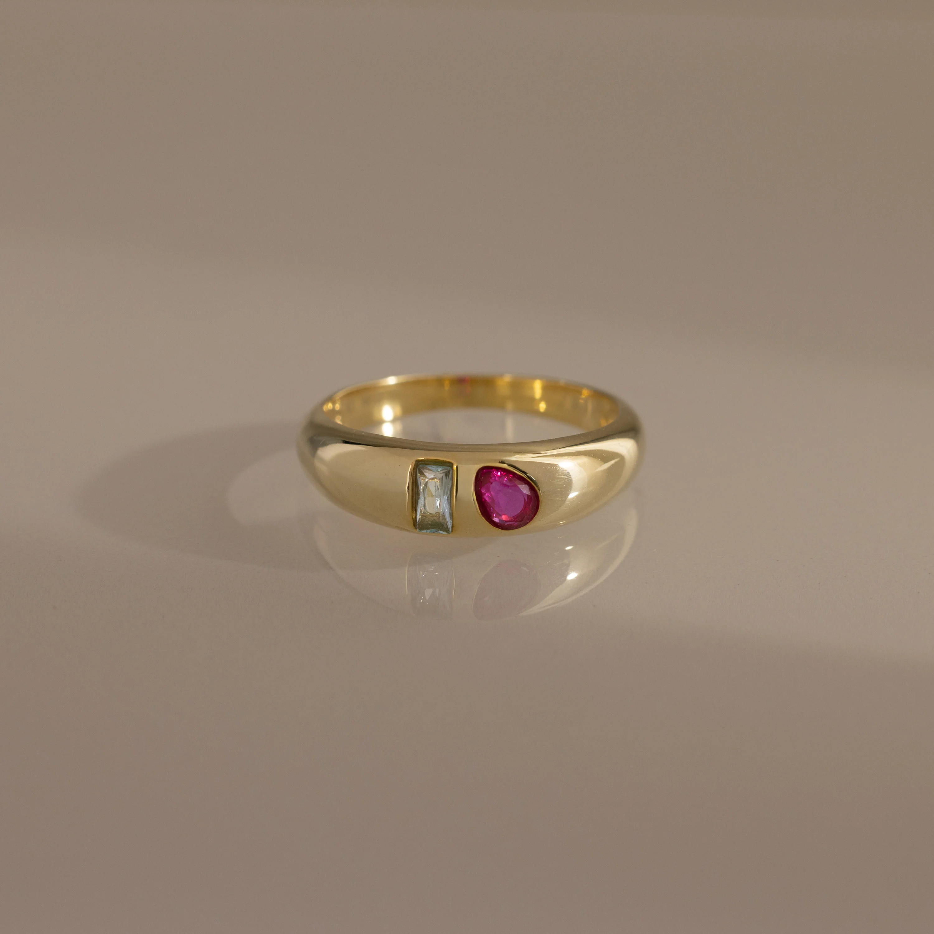 Toi et Moi Dome Ring in 18K Gold - Image 3