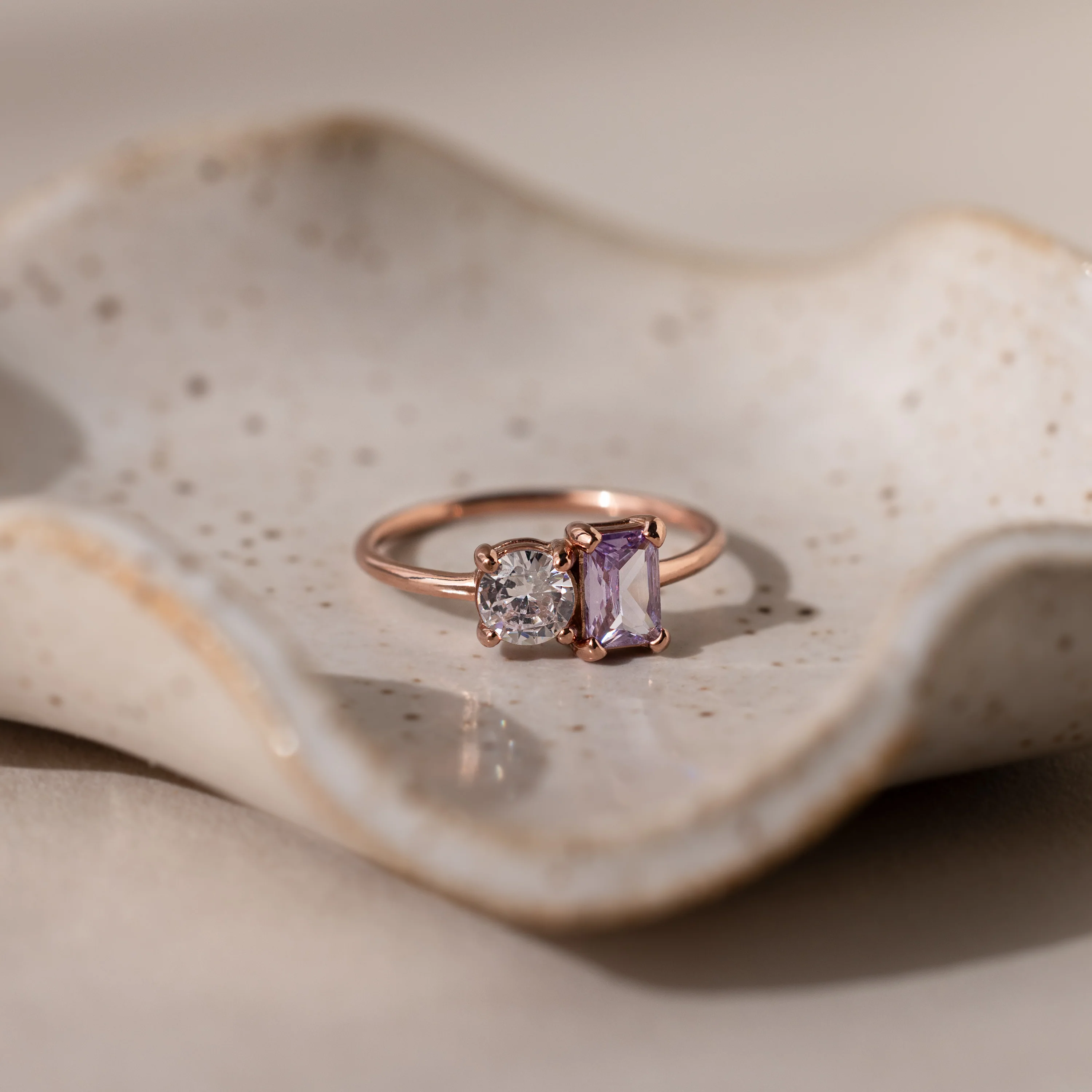 Toi et Moi Emerald Birthstone Ring - Image 7