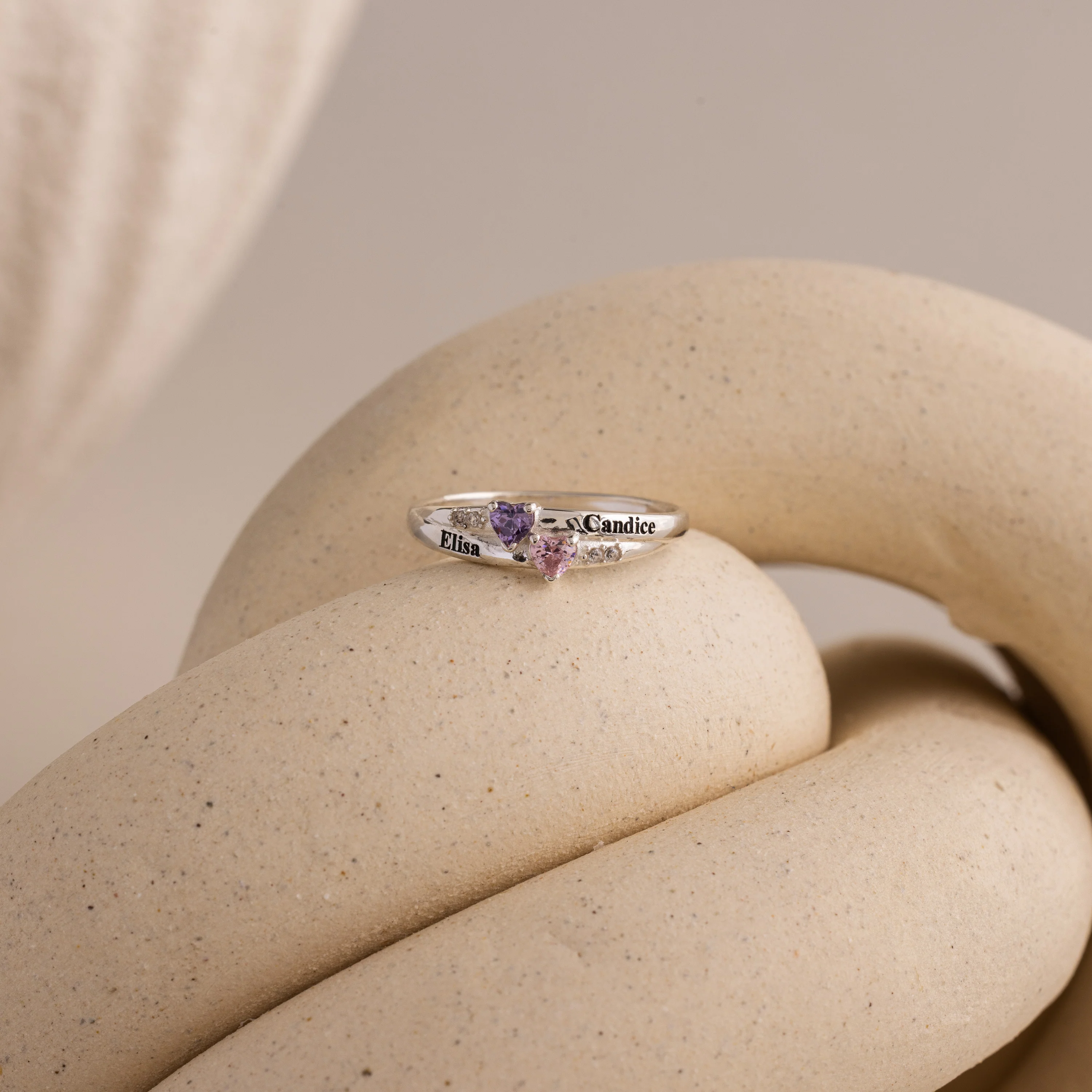 Toi et Moi Interlocking Name Ring in Silver - Image 3