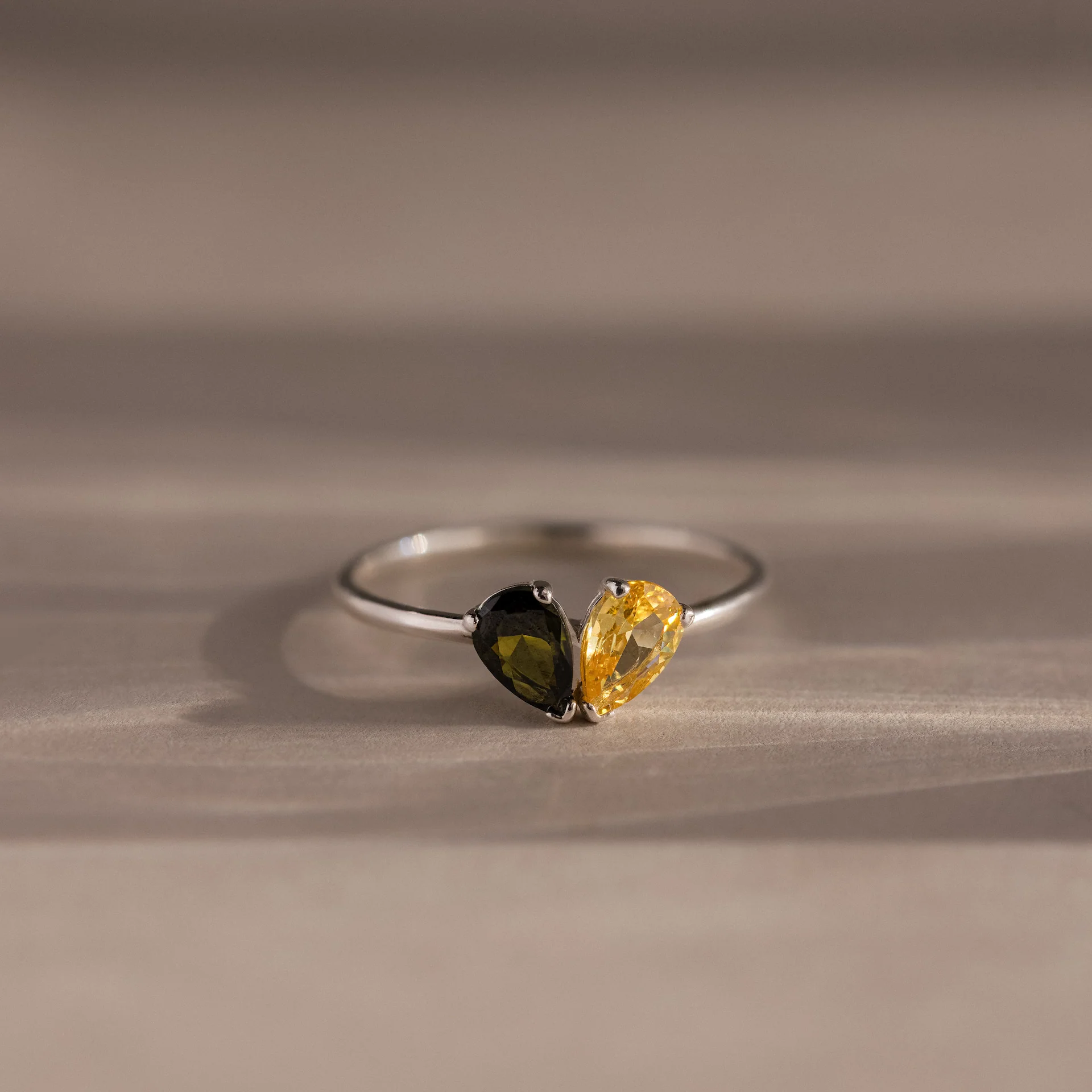 Toi et Moi Teardrop Heart Ring - Image 4