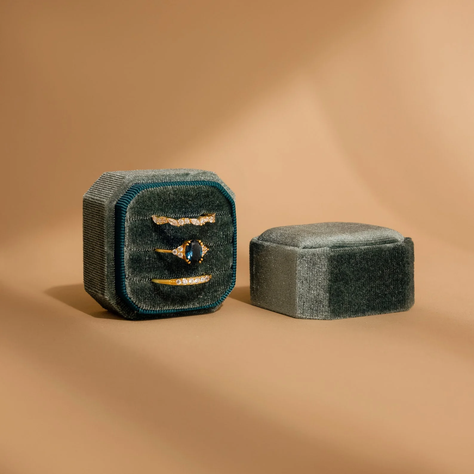 Velvet Ring Box - Image 5