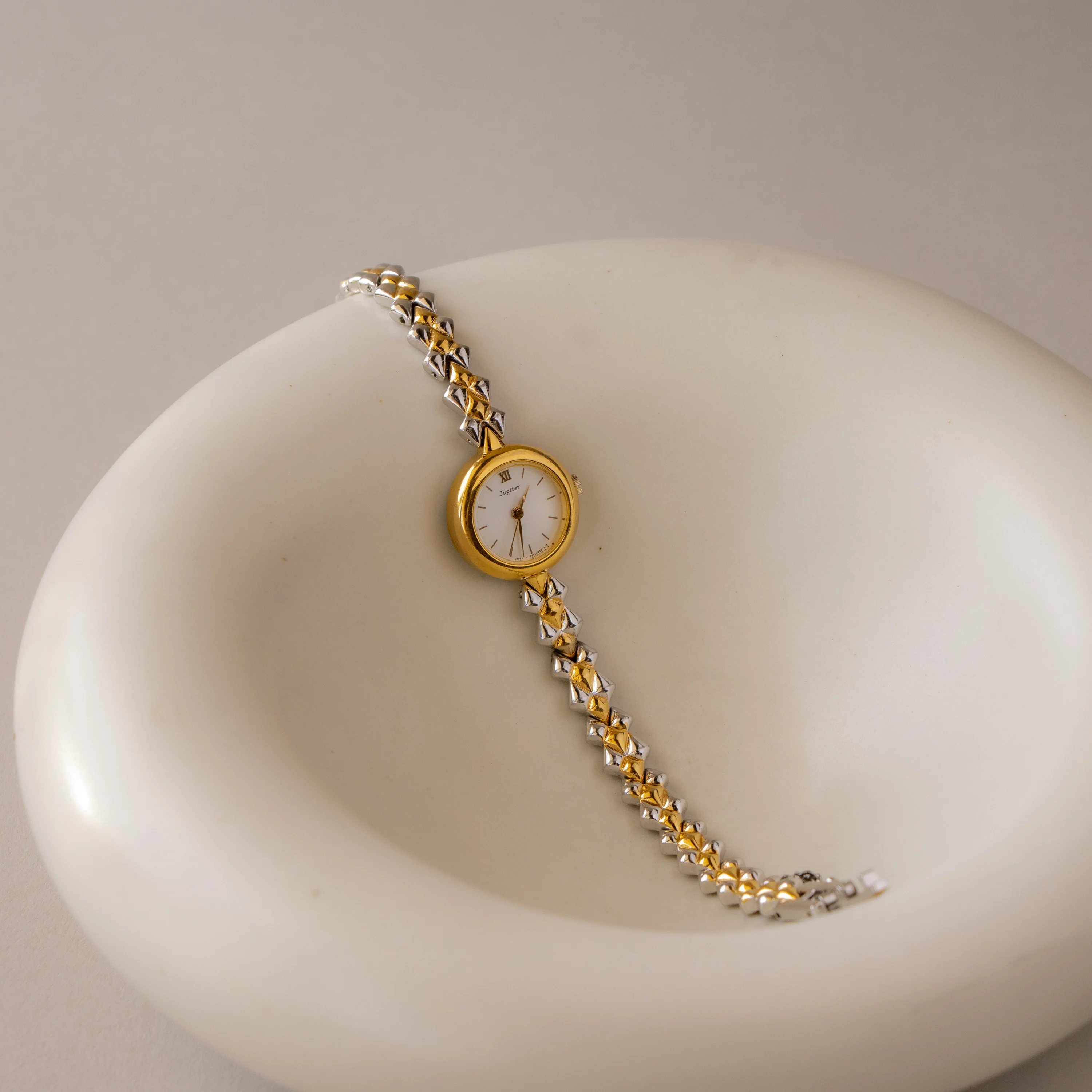 Vintage Citizen Pyramid Two Tone Watch - Image 2