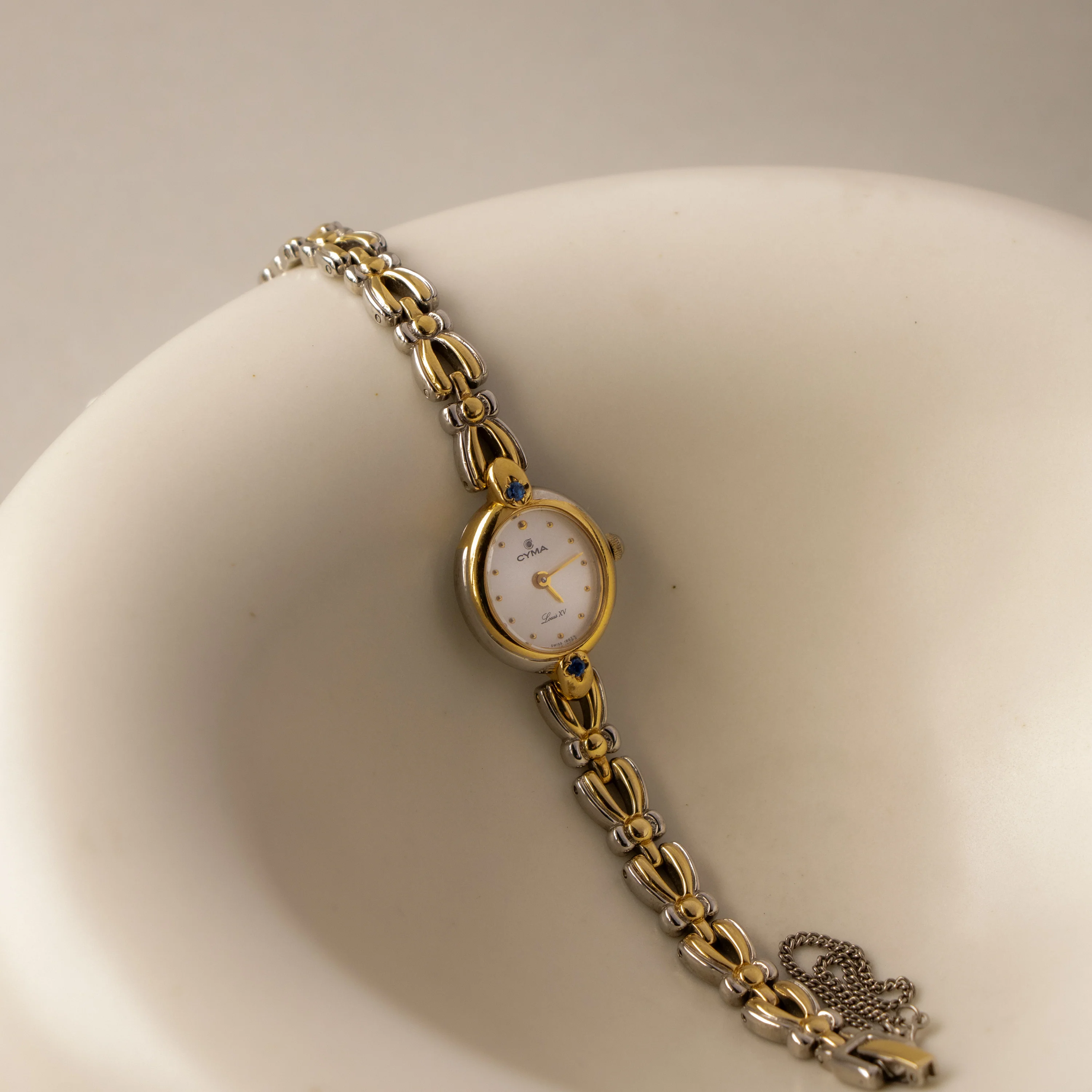 Vintage CYMA Swiss Round Sapphire Two Tone Watch - Image 2