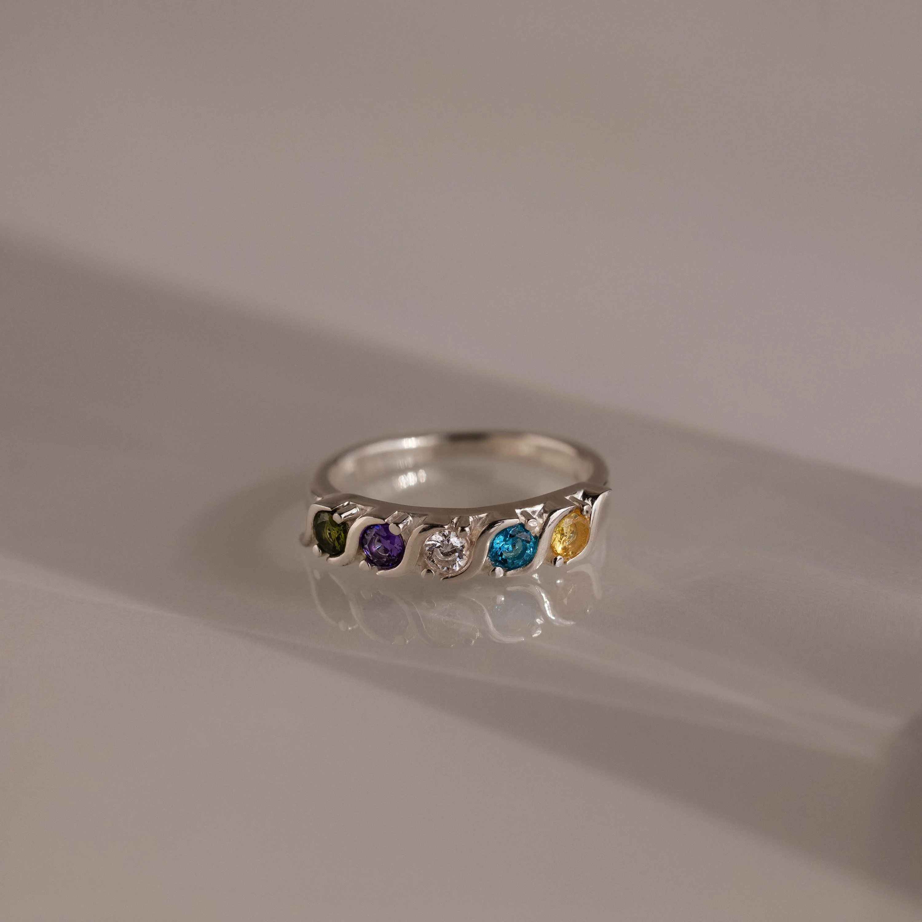 Vintage Multiple Birthstone Ring - Image 5