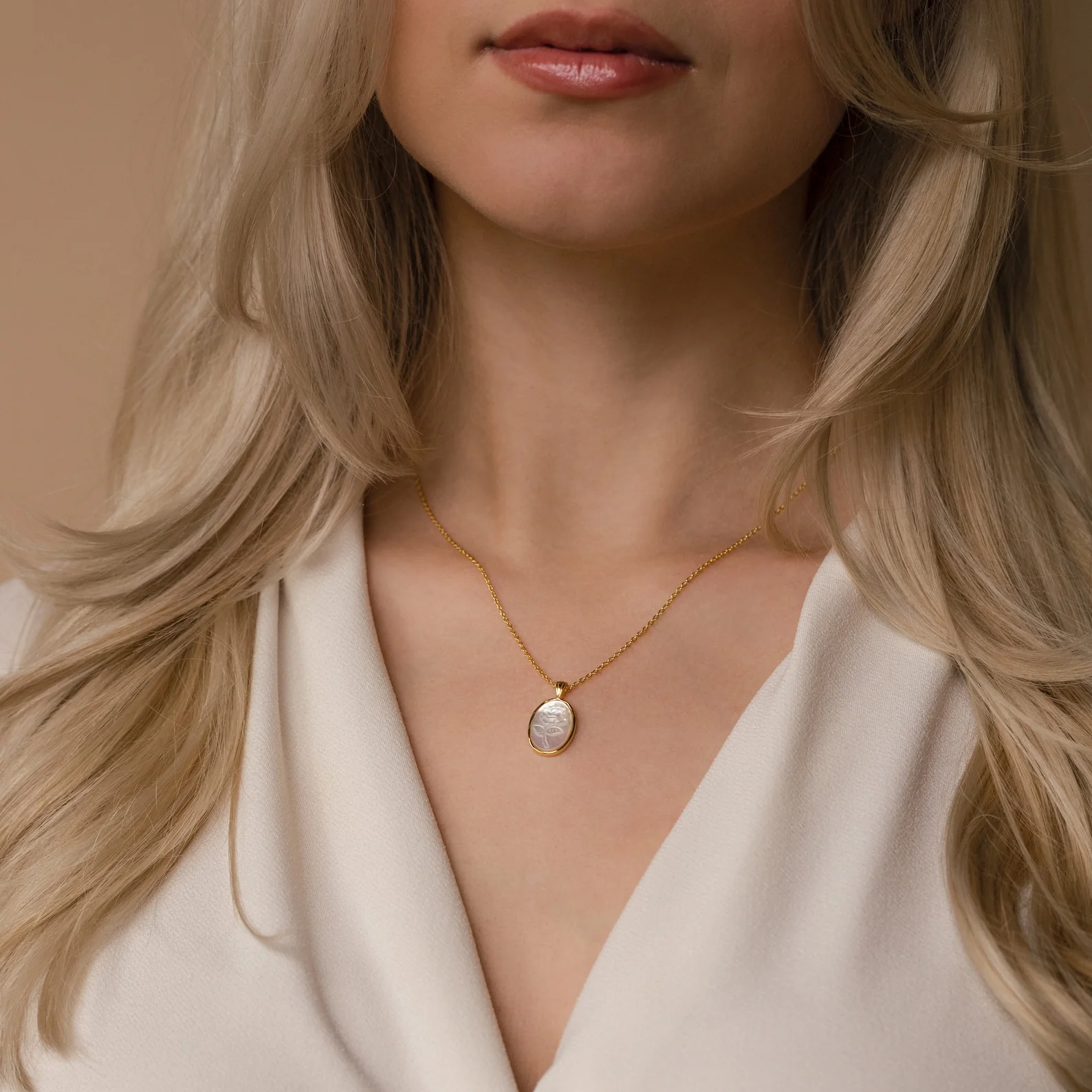 Vintage Rose Necklace - Image 4
